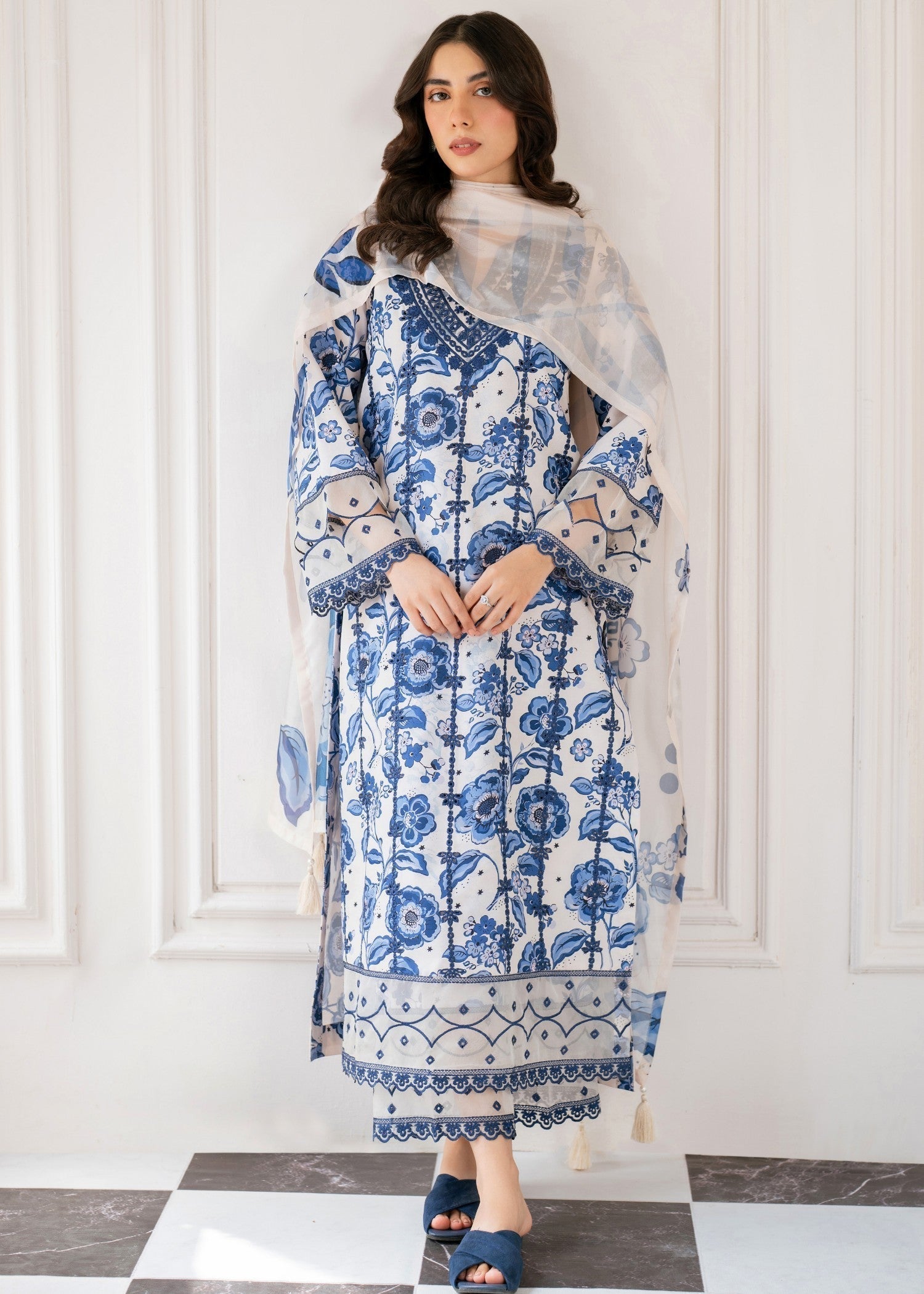 blended cambric Kurta Set in Blue