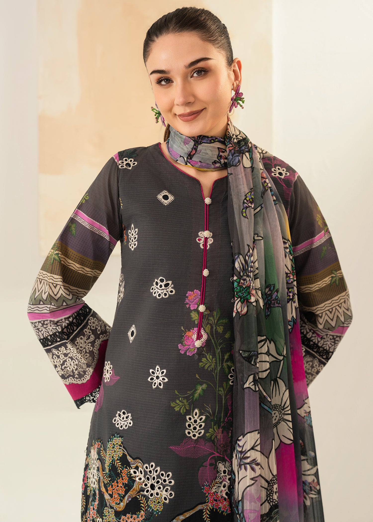 lawn Kurta Set in Graphite