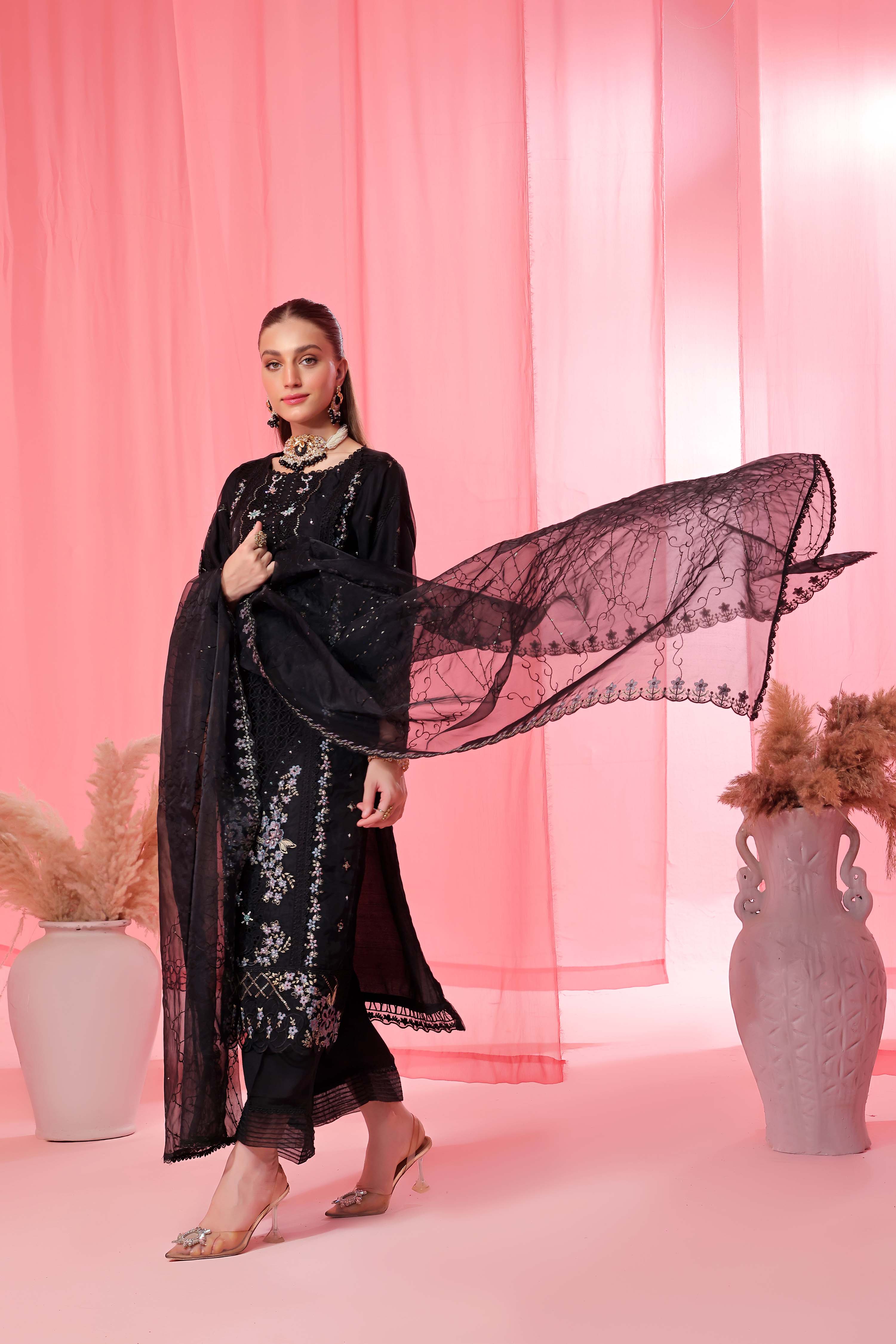 Noori RTW Organza Formal Pret – Nurelle