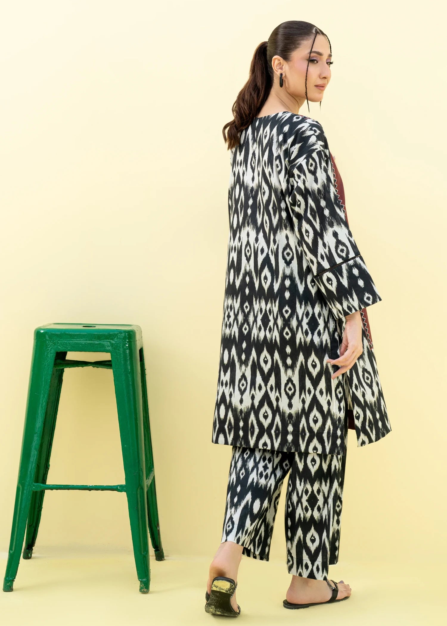 cambric Kurta Set in White, matte black