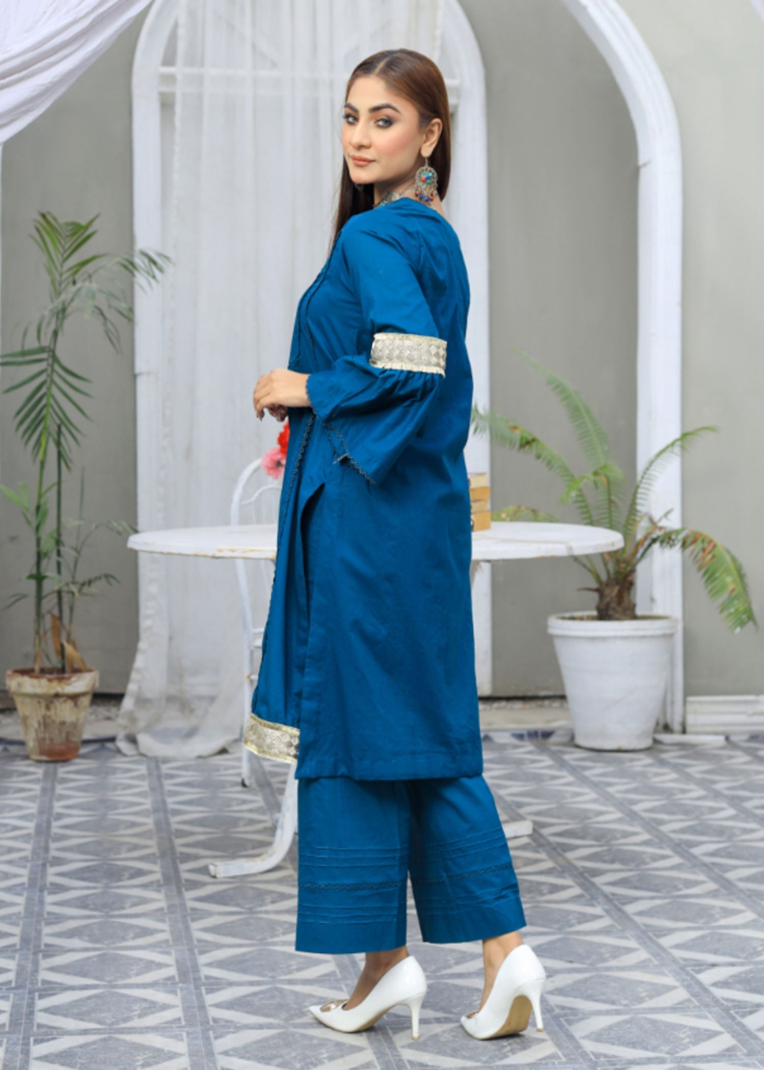 lawn Kurta Set in Royal blue