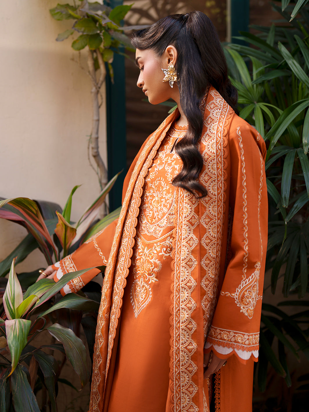 Fiona Lawn – F-02