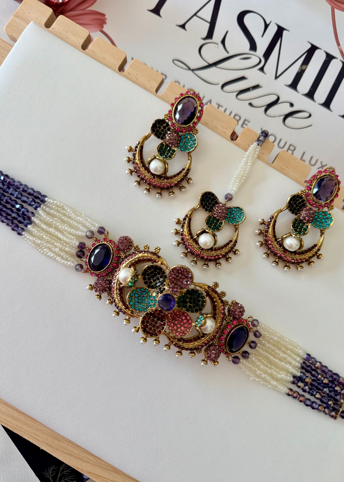 Choker in Multi Color by - Trendy Women Choker IFZ4494