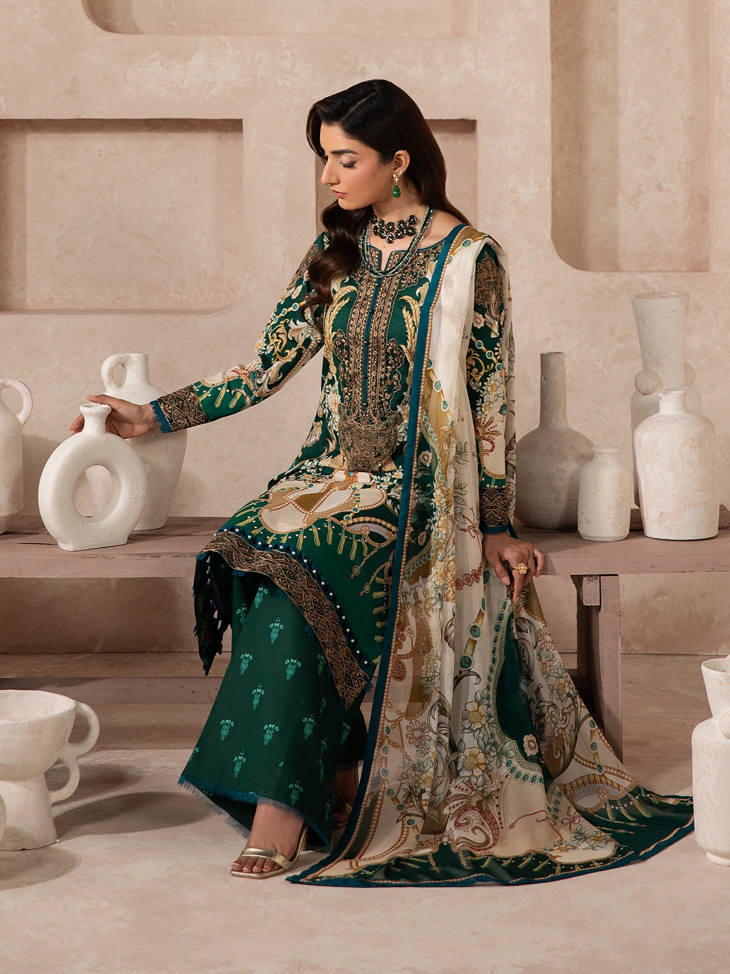 Syra Lawn – Vantae