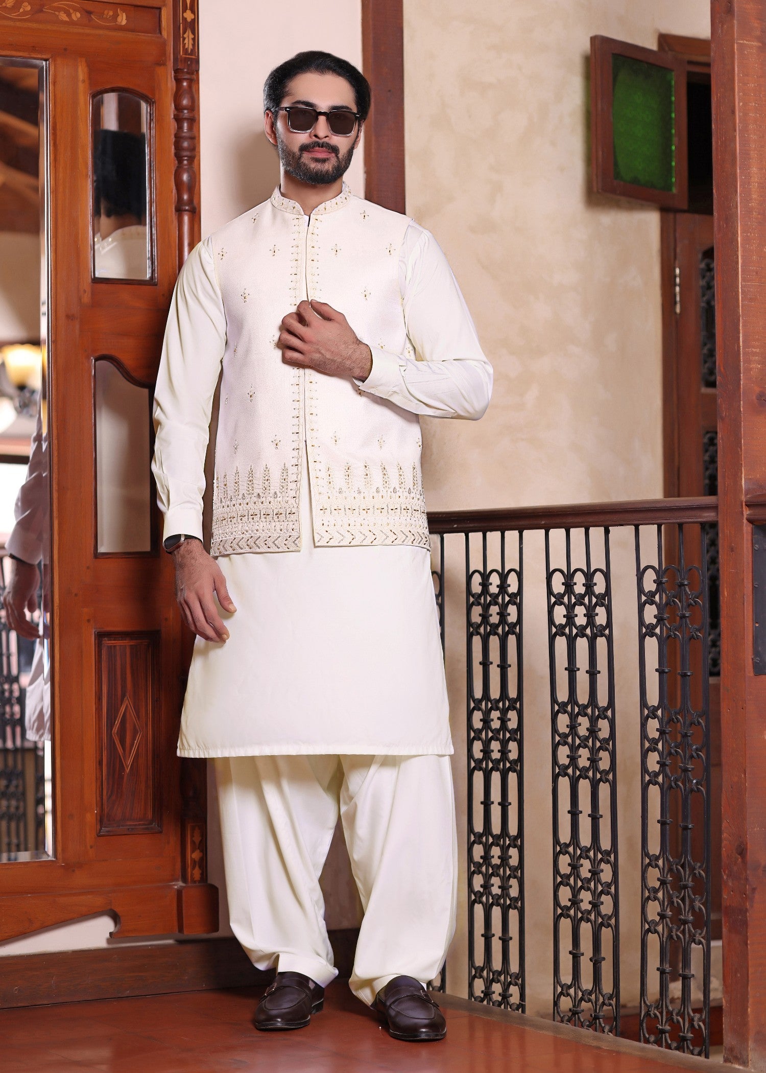 raw silk Waistcoat in Ivory