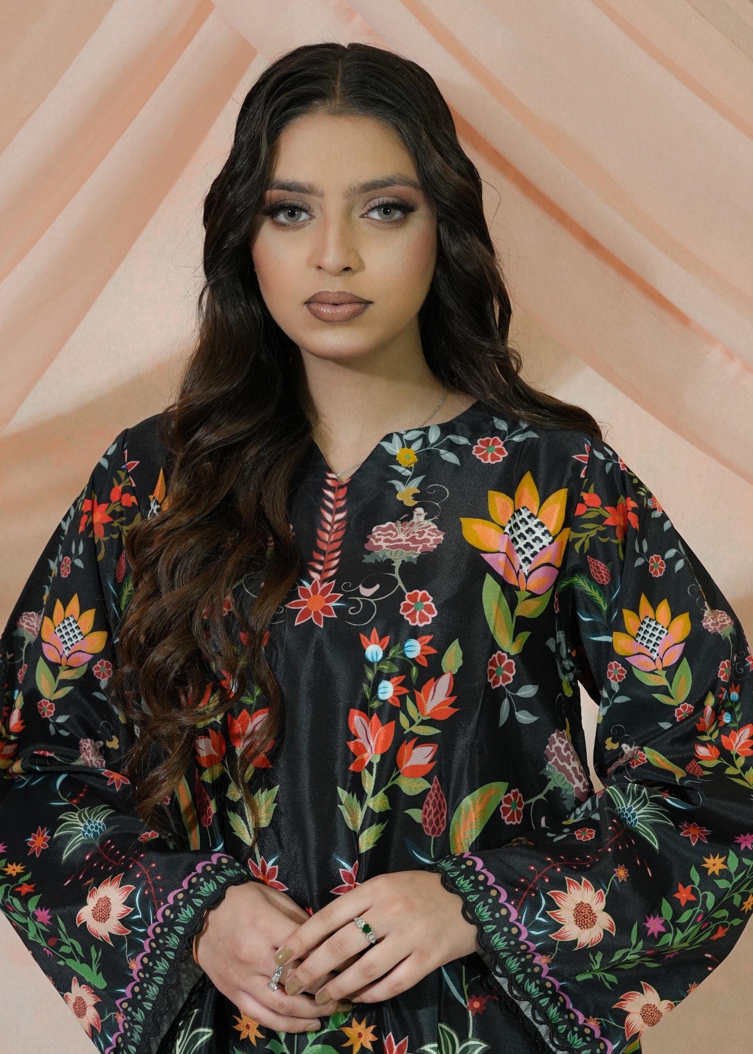 poly lawn Kaftan in Multi, black