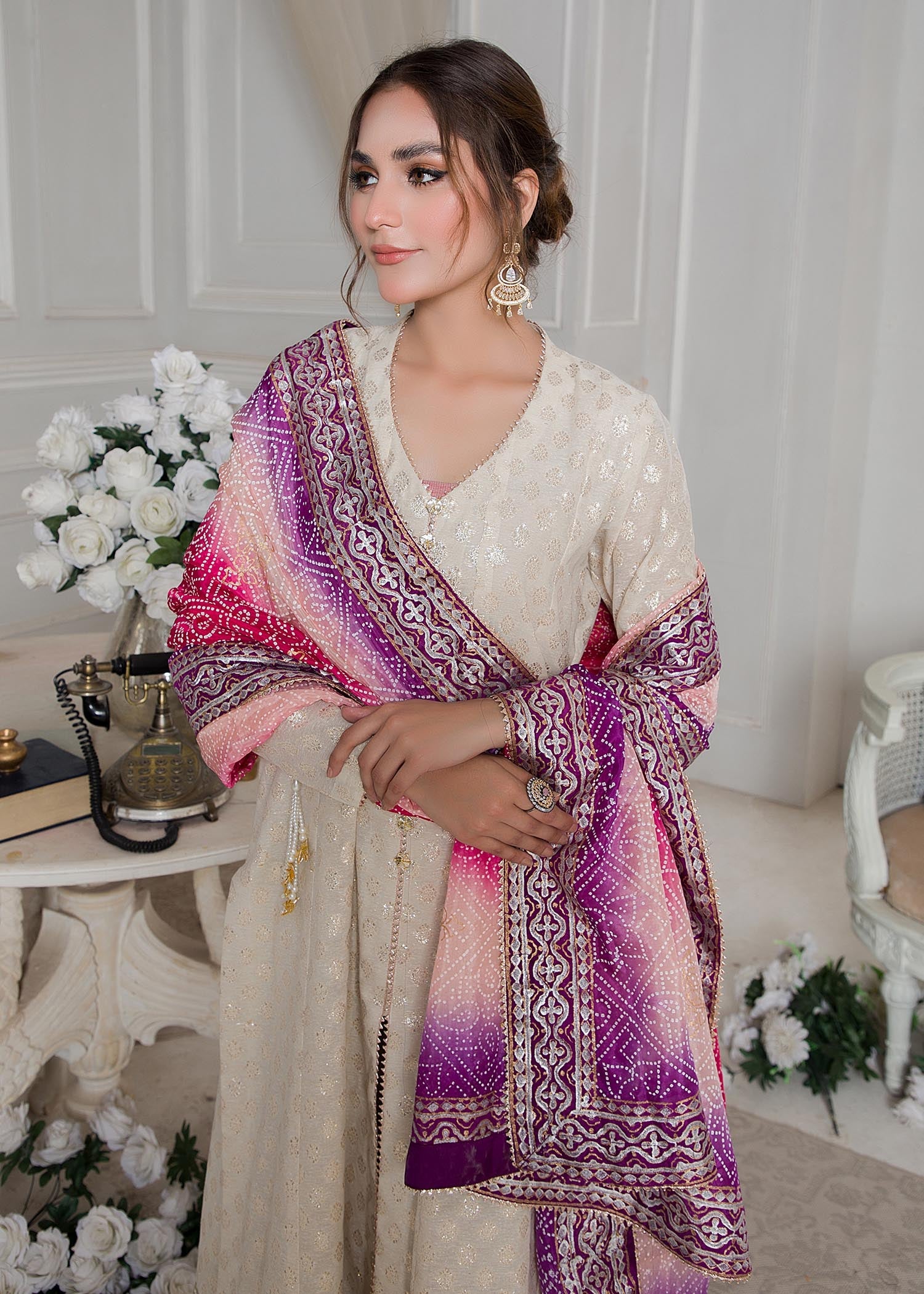 karandi jacquard Kurta Set in Ivory