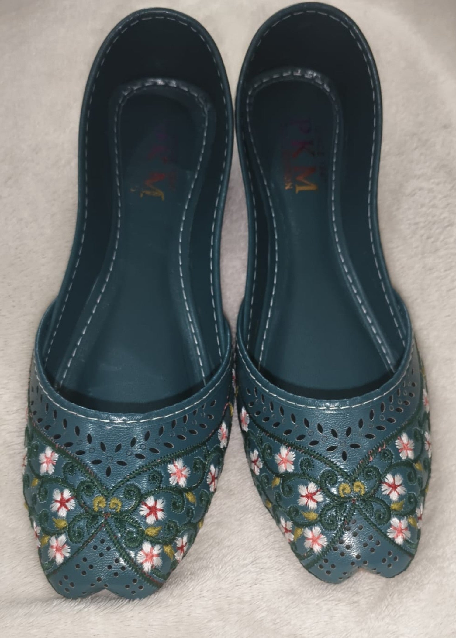 Khussa in Teal by - High Quality Women Khussa FAH4327