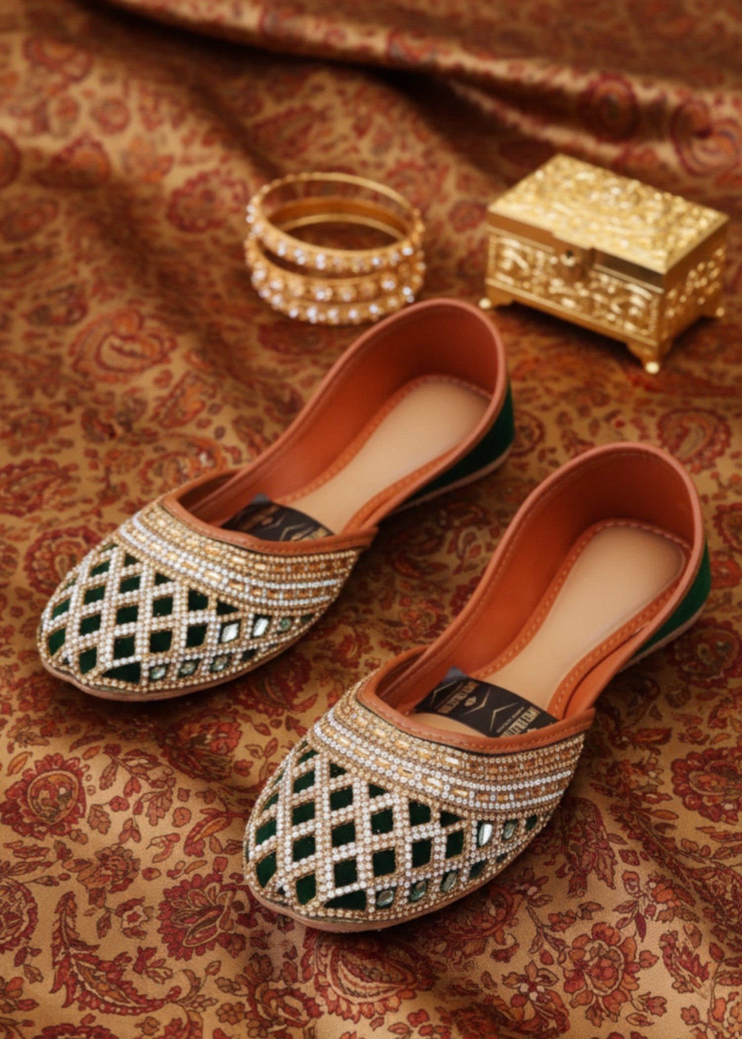 Khussa in Green by - High Quality Women Khussa IDF3256