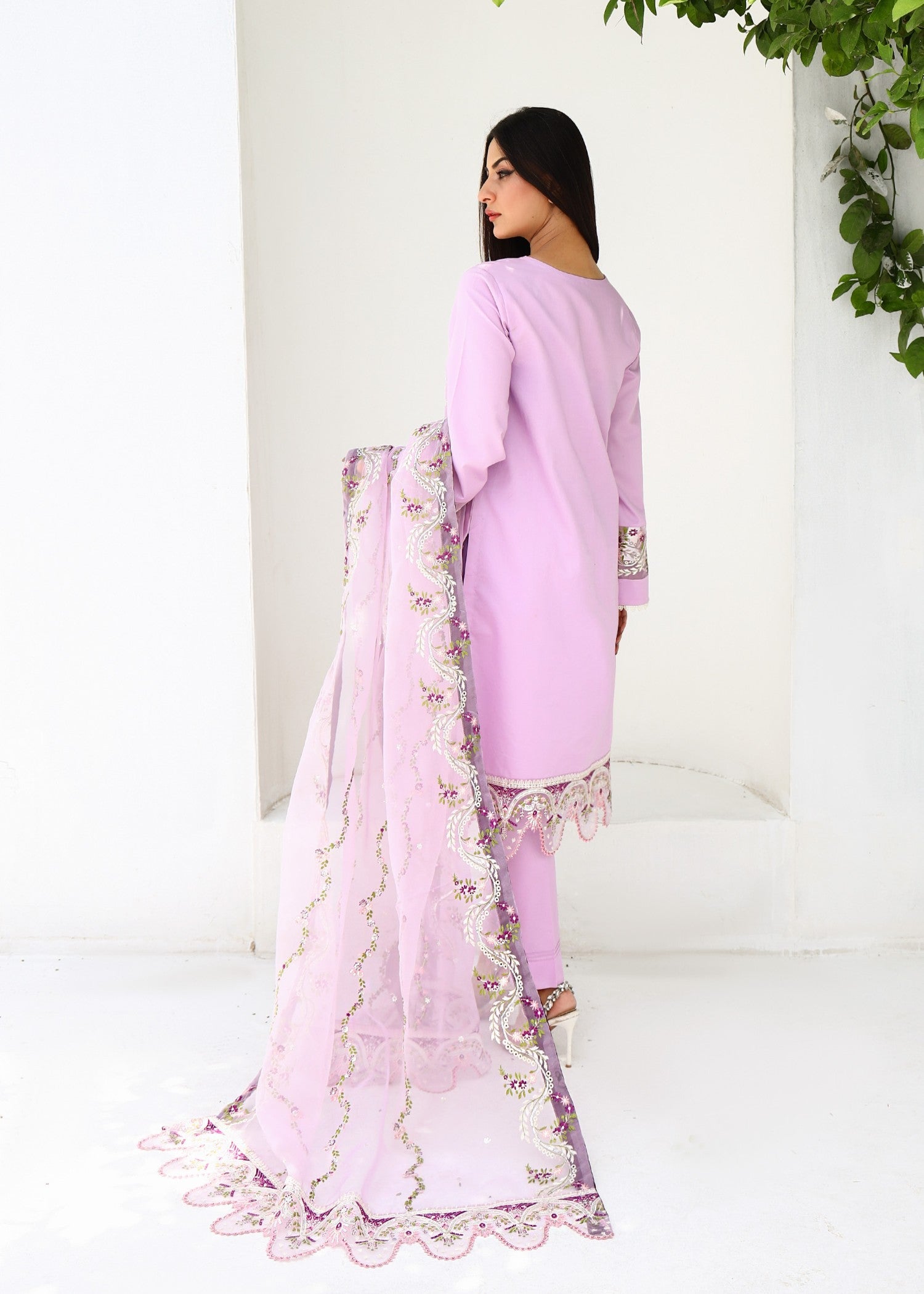lawn Kurta Set in Lilac