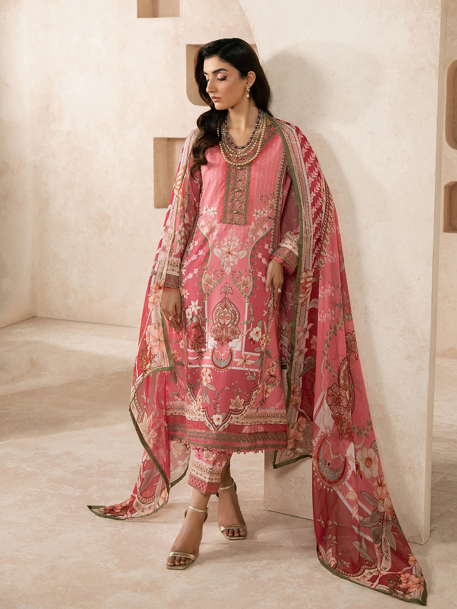 Syra Lawn – Floren