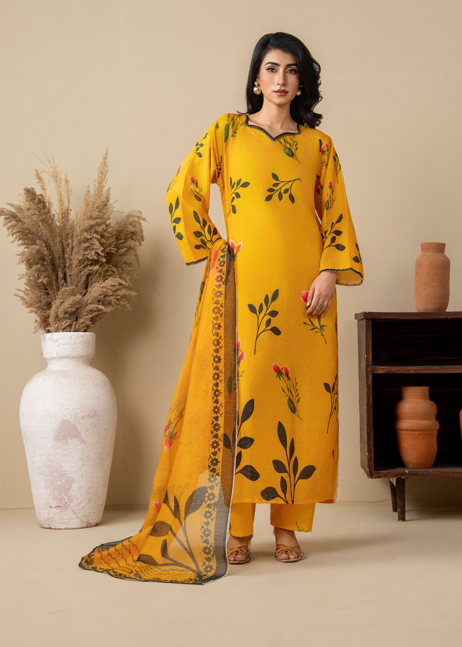 silk grip Kurta Set in Gold
