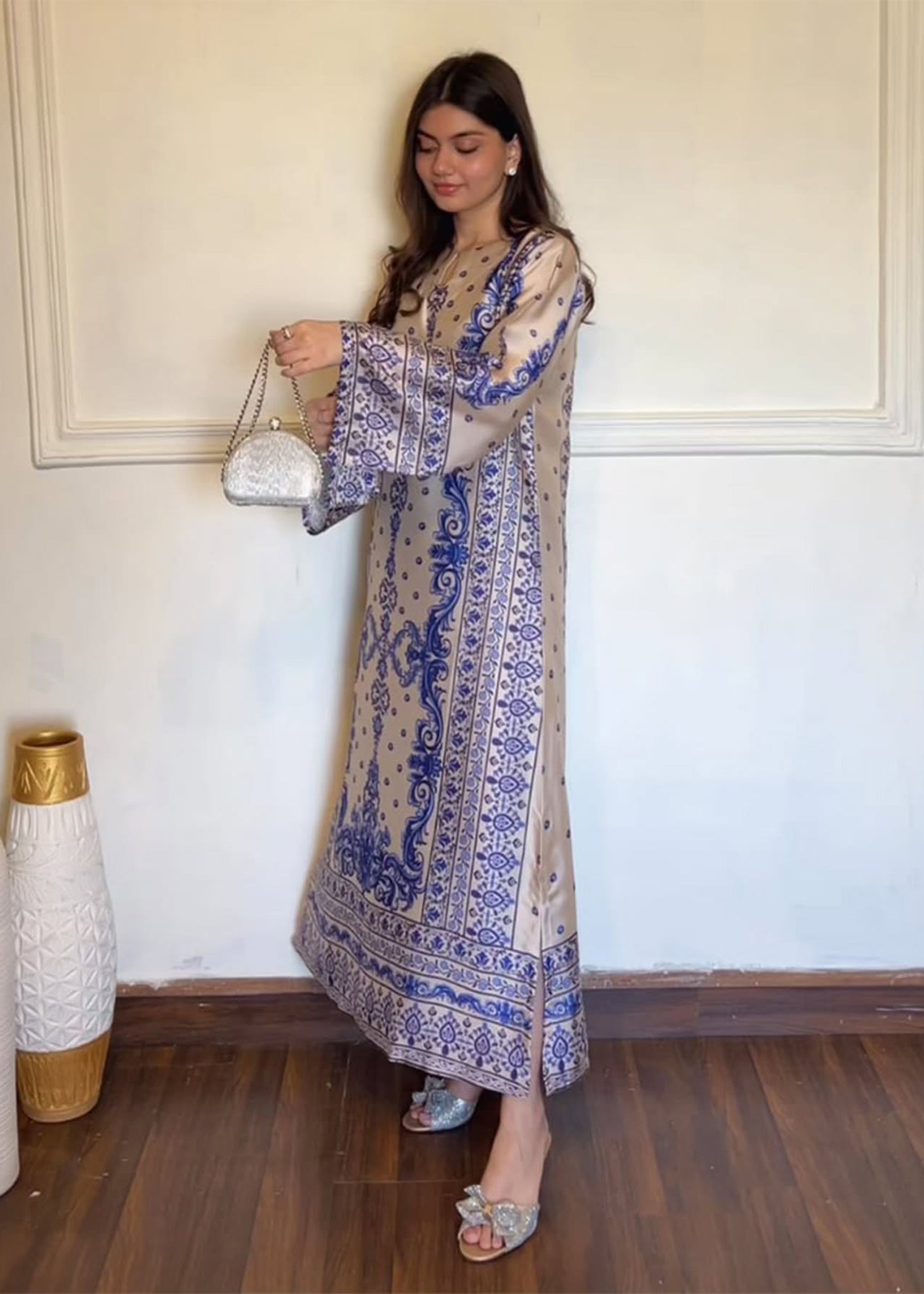 charmuse/shamooz Kurti in Blue, beige