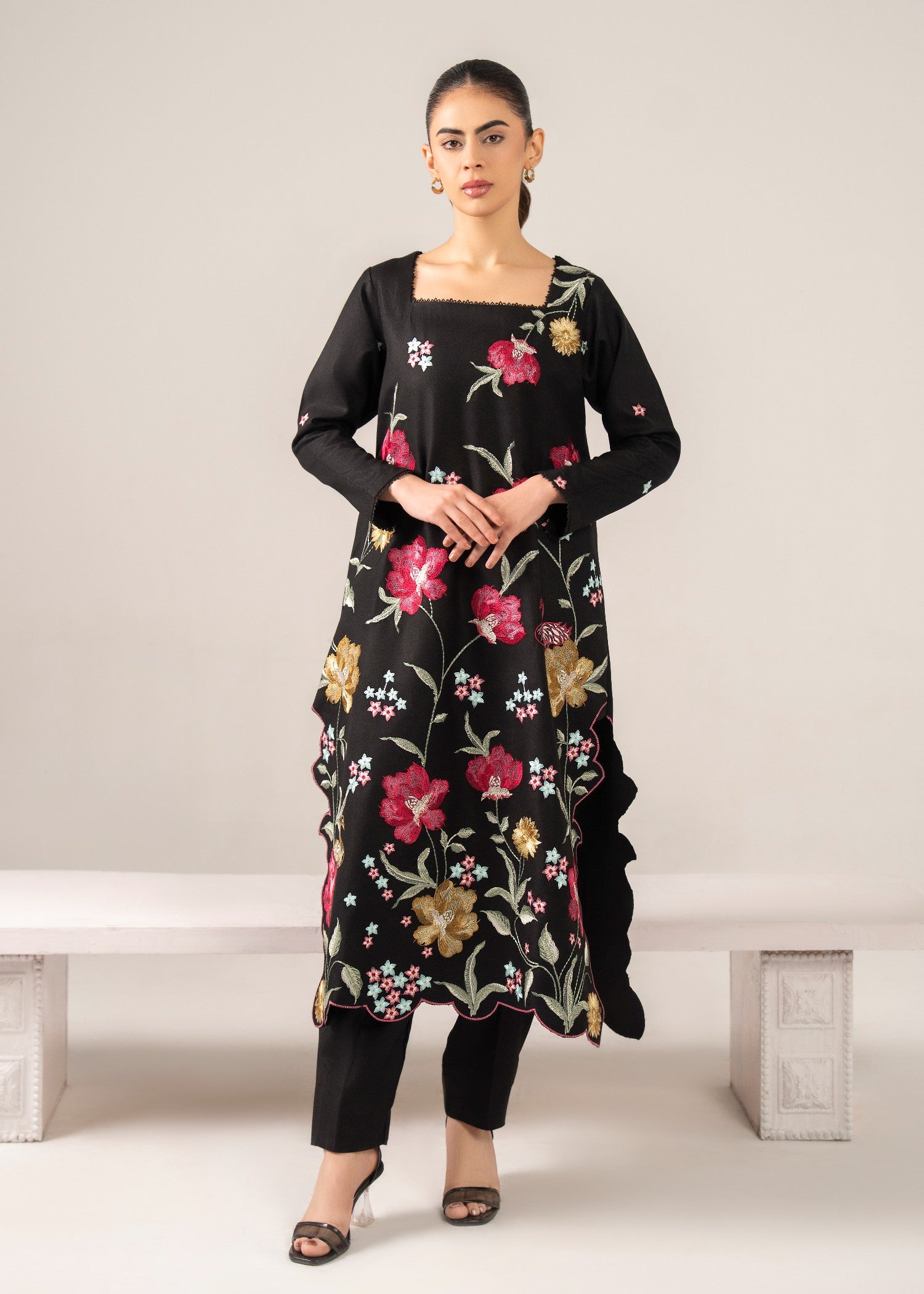 dhanak linen Kurta Set in Black