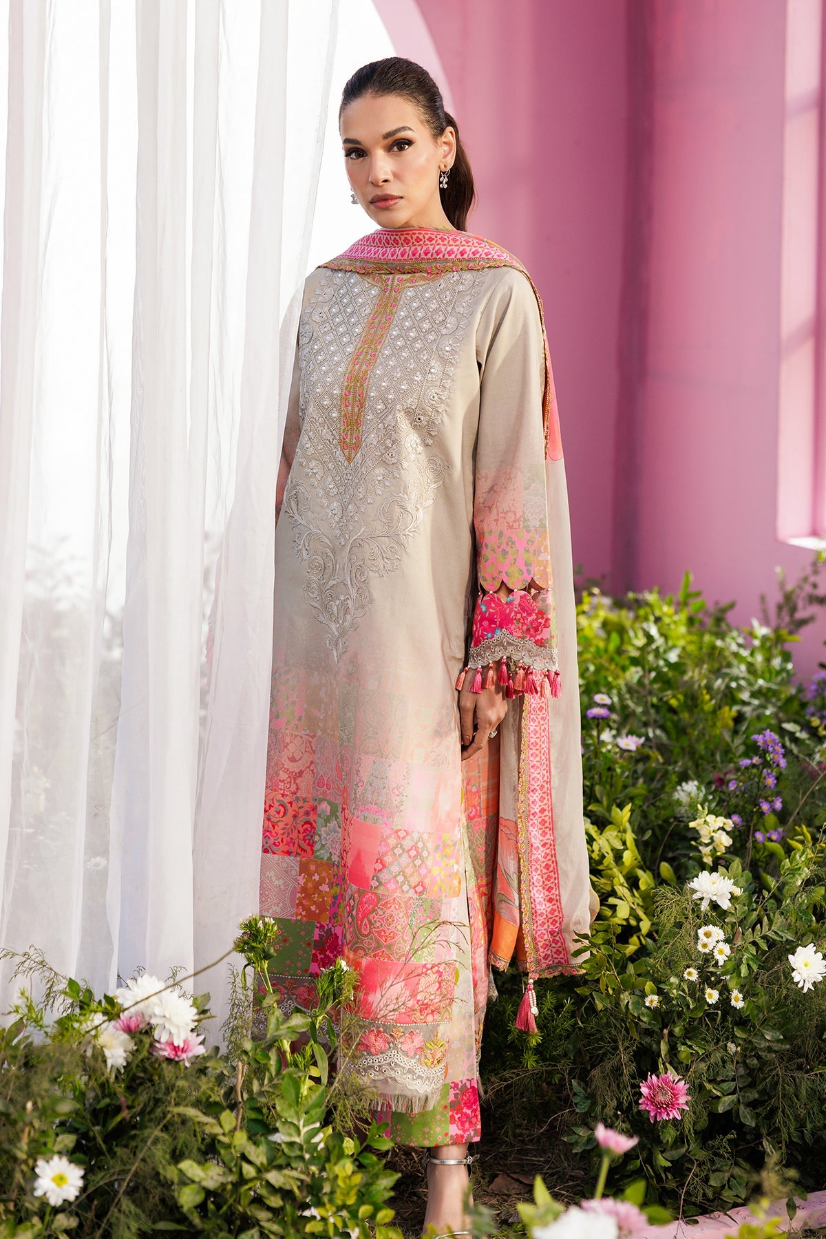 Rang-e-Bahar Lawn – CRB6-05