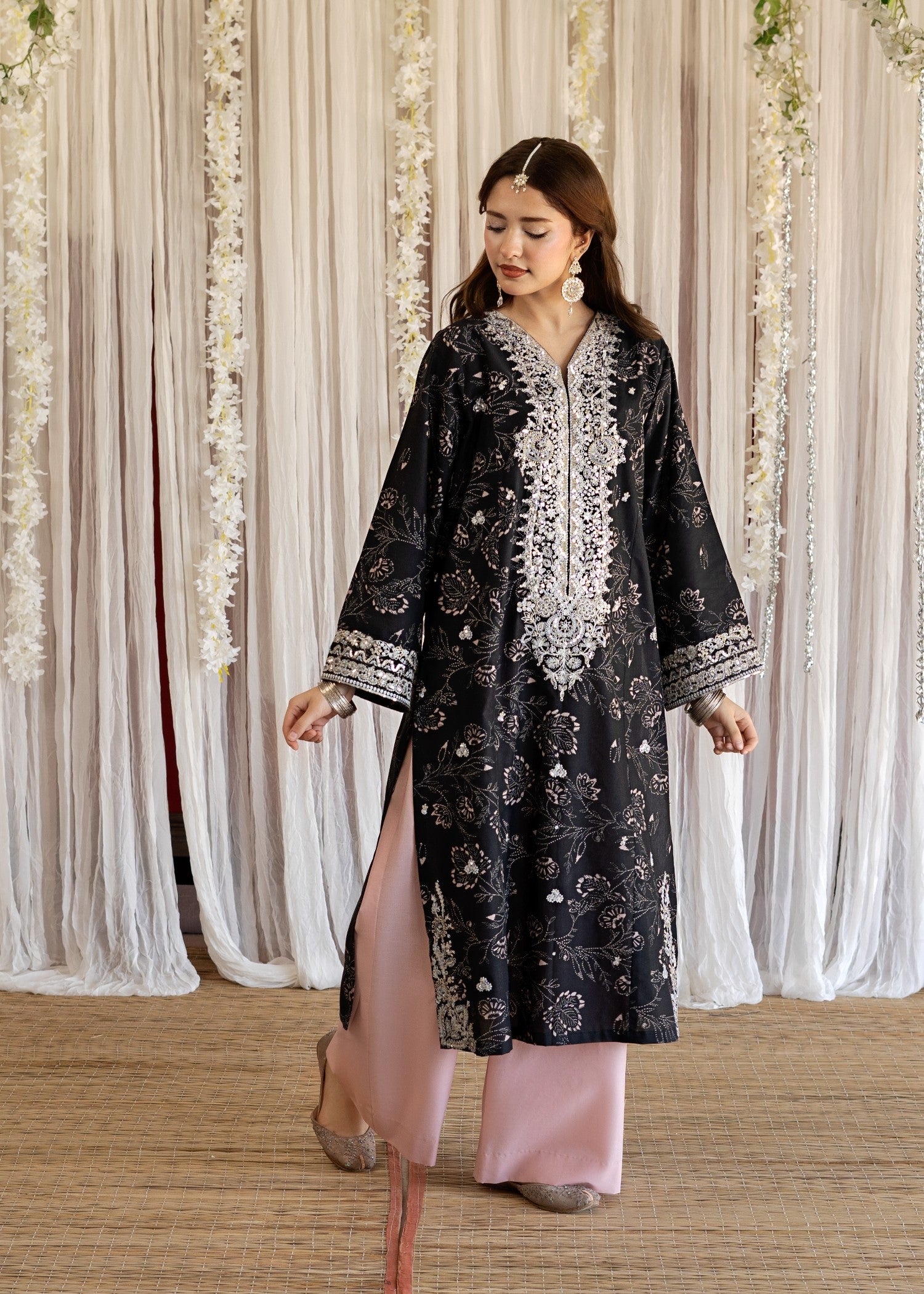 lawn Kurta Set in Black, pink