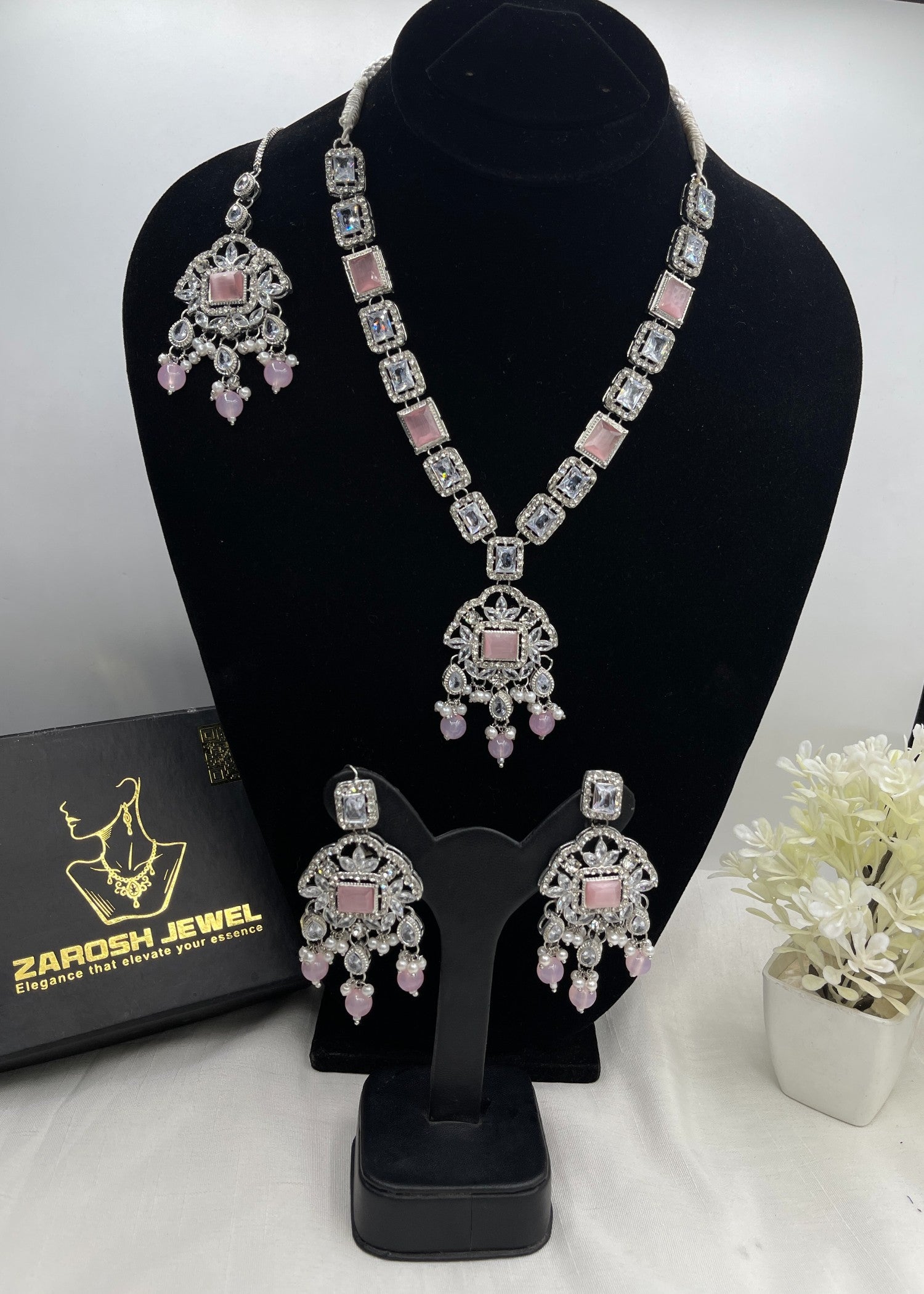 Jewelry Set in Pink, silver Color by - Trendy Women Jewelry Set SAU4314