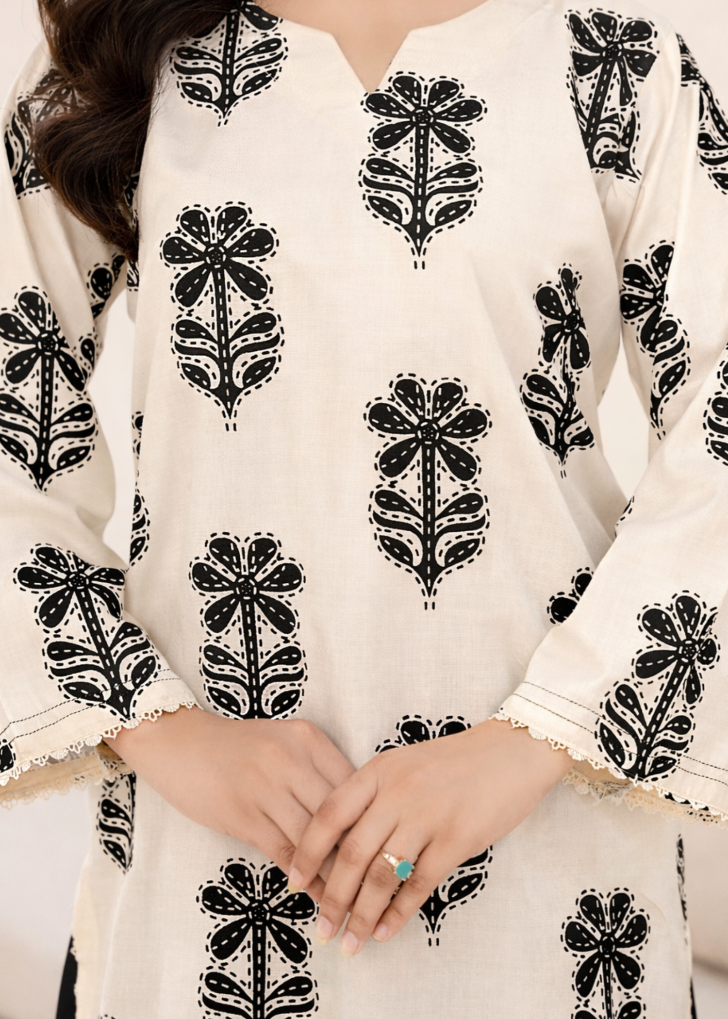 linen Kurta Set in Black, cream
