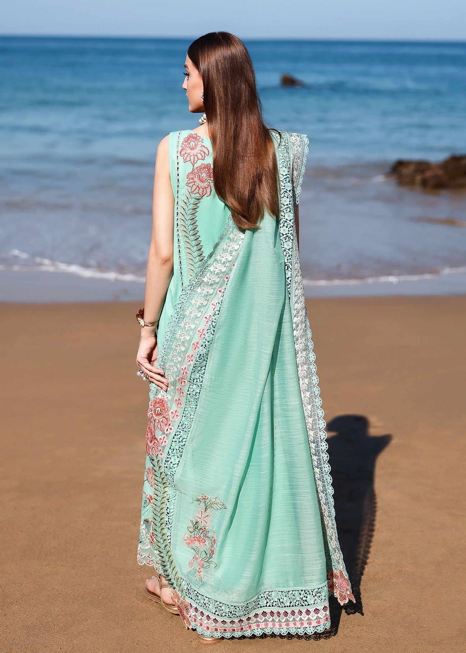 Breeze Festive Luxury Lawn – GIA-5-B