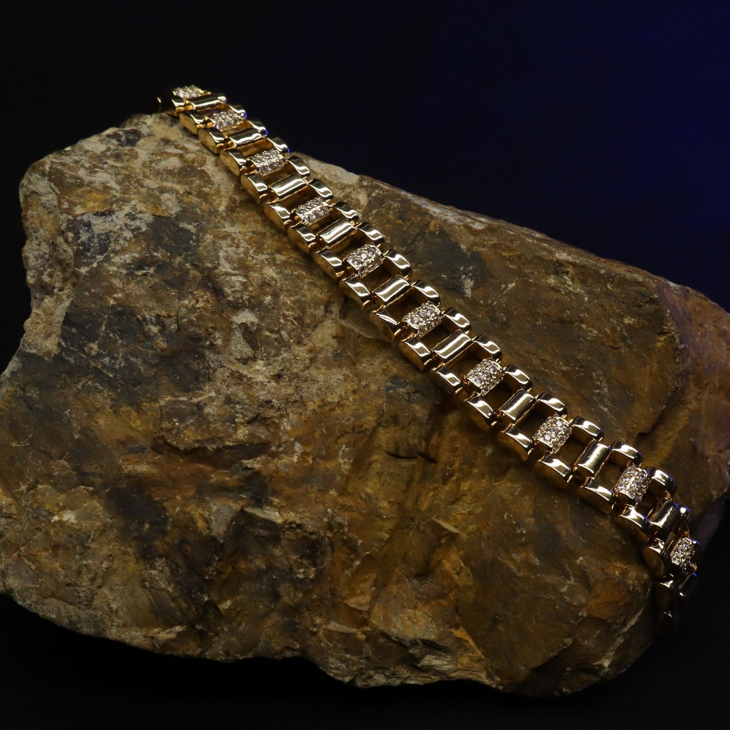 Bracelet in Gold Color by - Trendy Women Bracelet CGP7282
