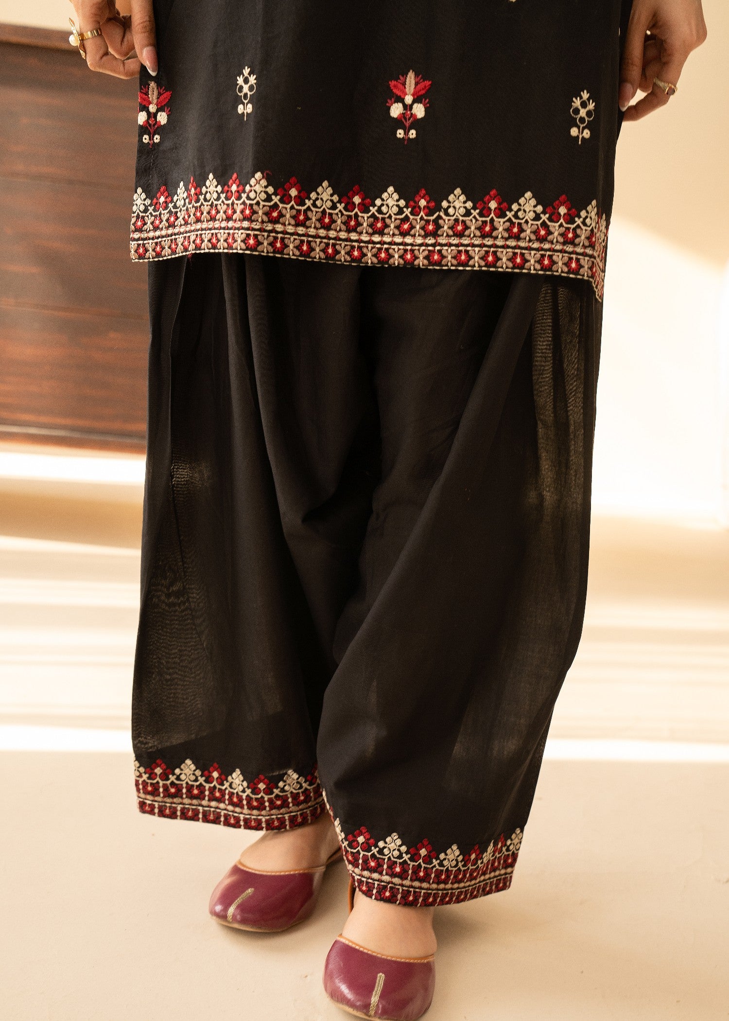lawn cotton Kurta Set in Black