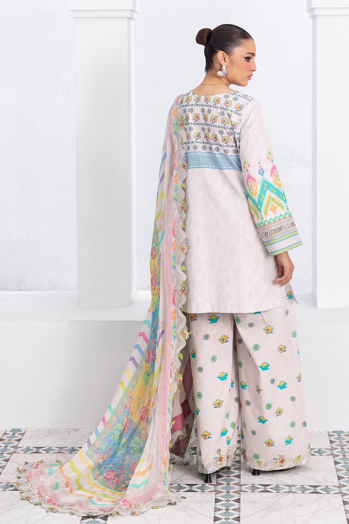 Rang-e-Bahar Lawn – CRB6-21
