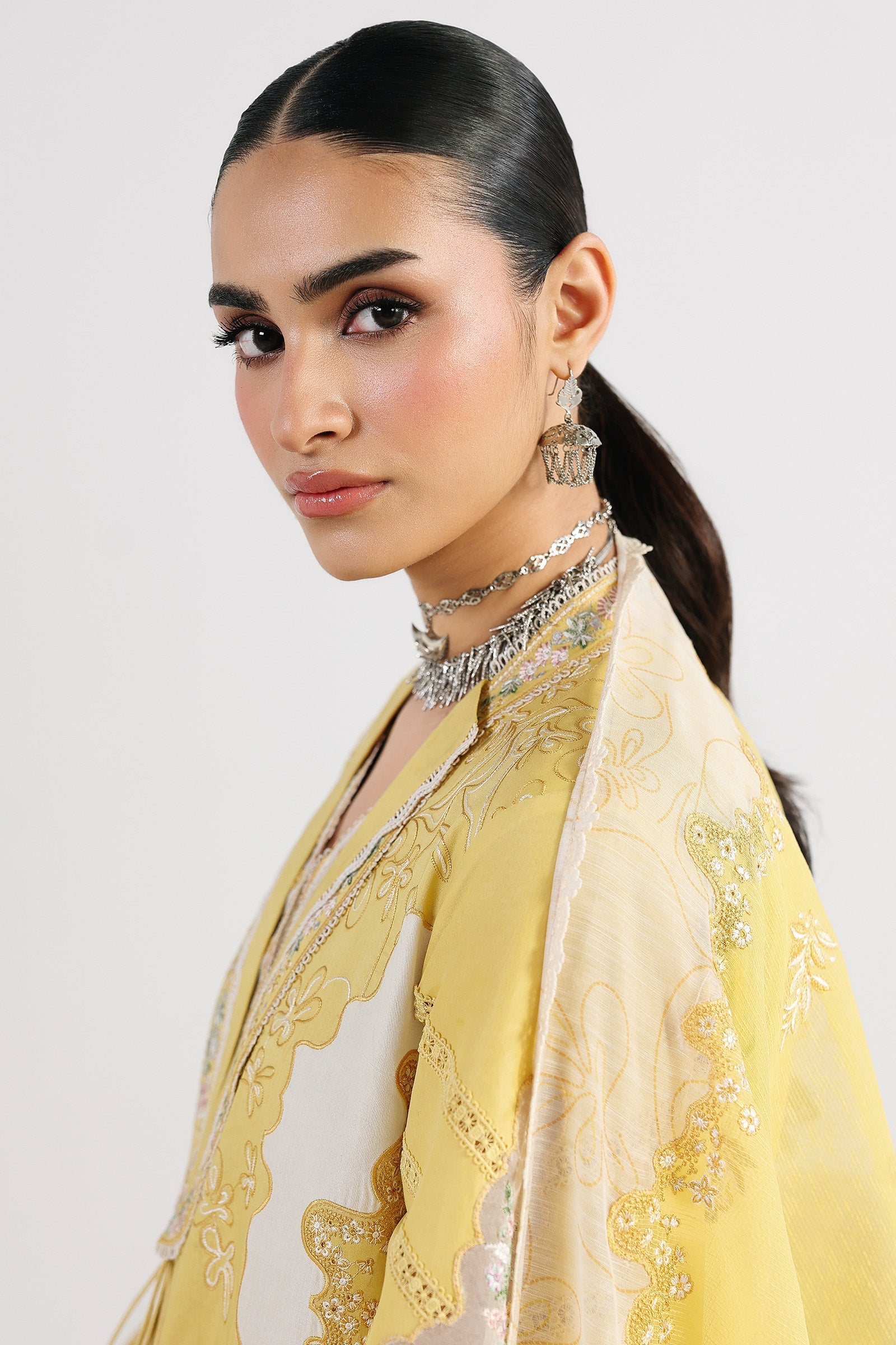 Festive Luxury Lawn – QFL-05 ZARIA