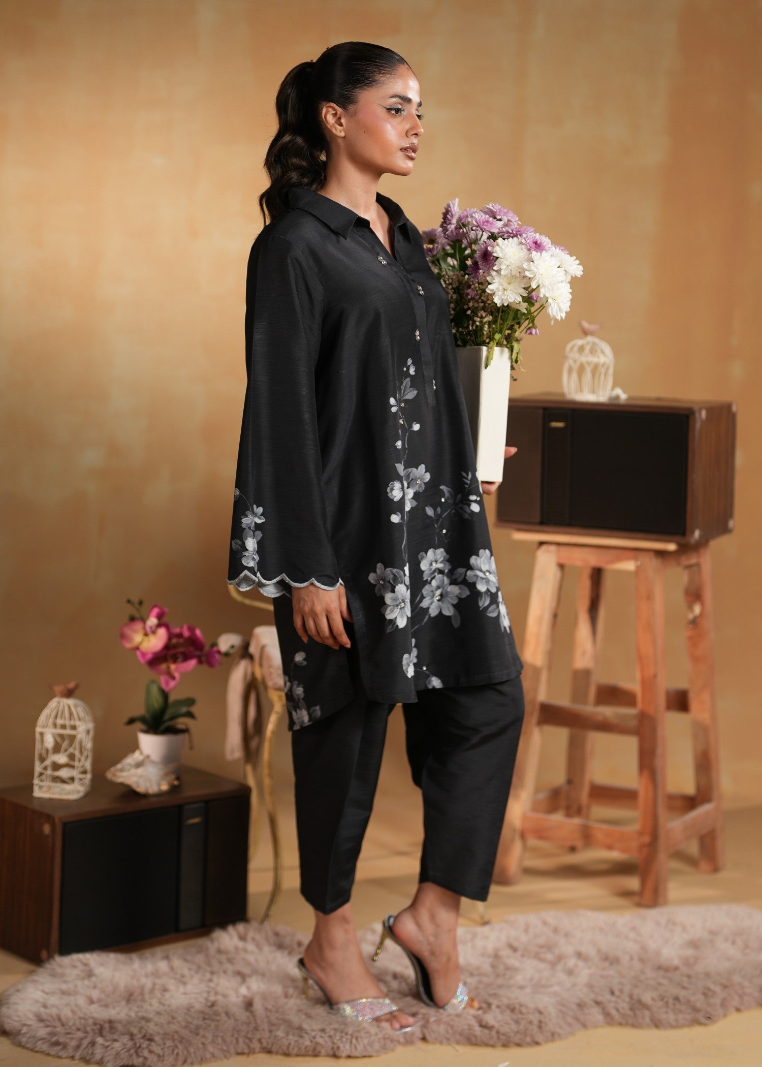 fine khaddar Kurta Set in Black