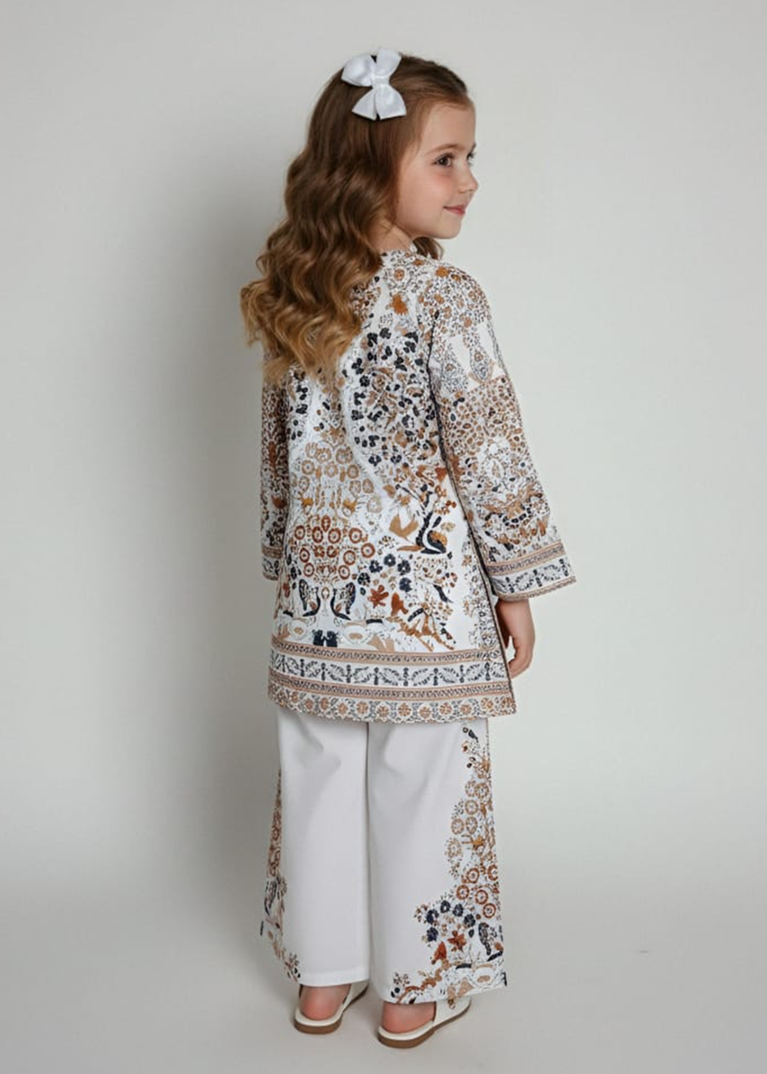 Co Ord Sets in Multi, white