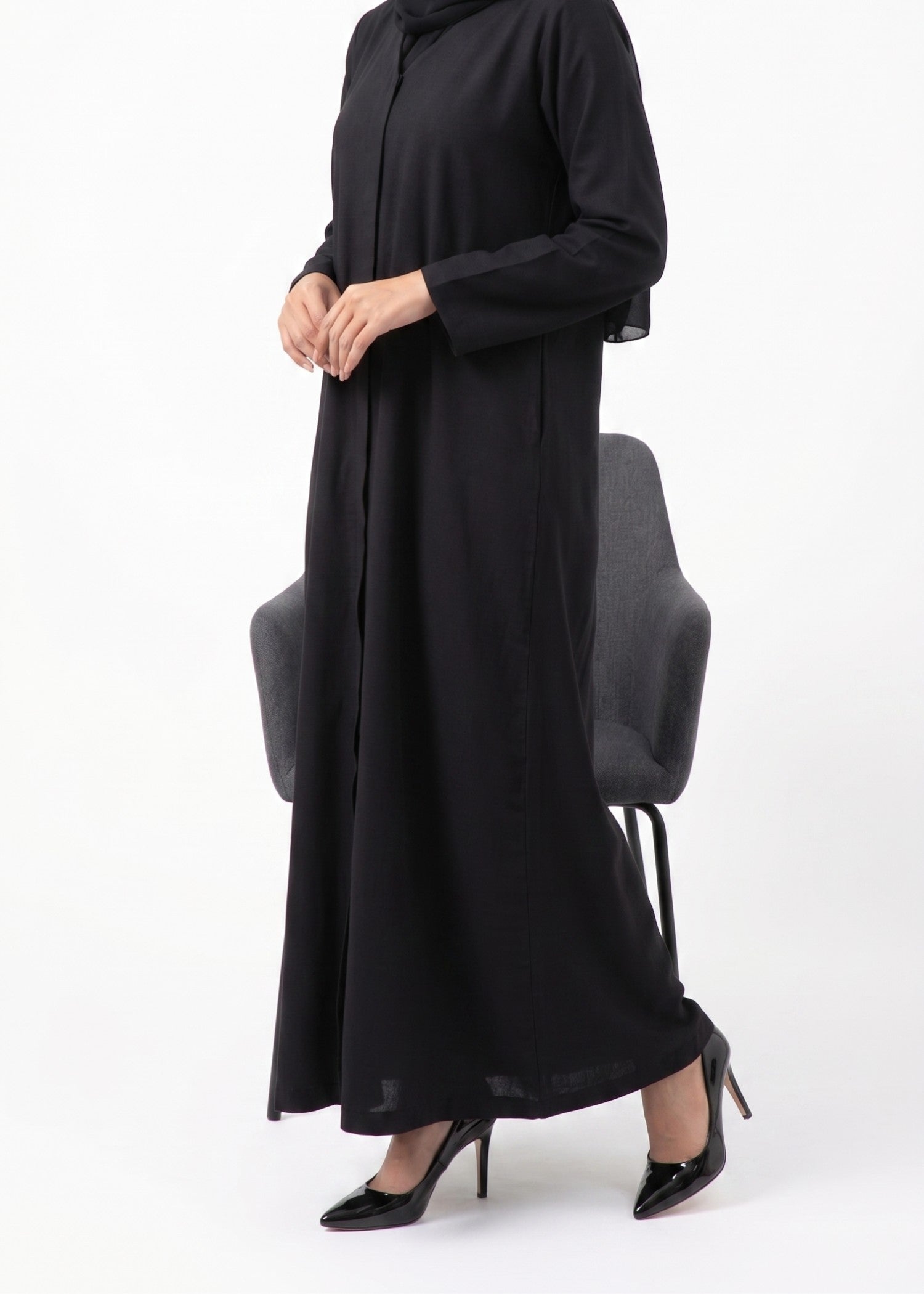 linen Abaya in Black