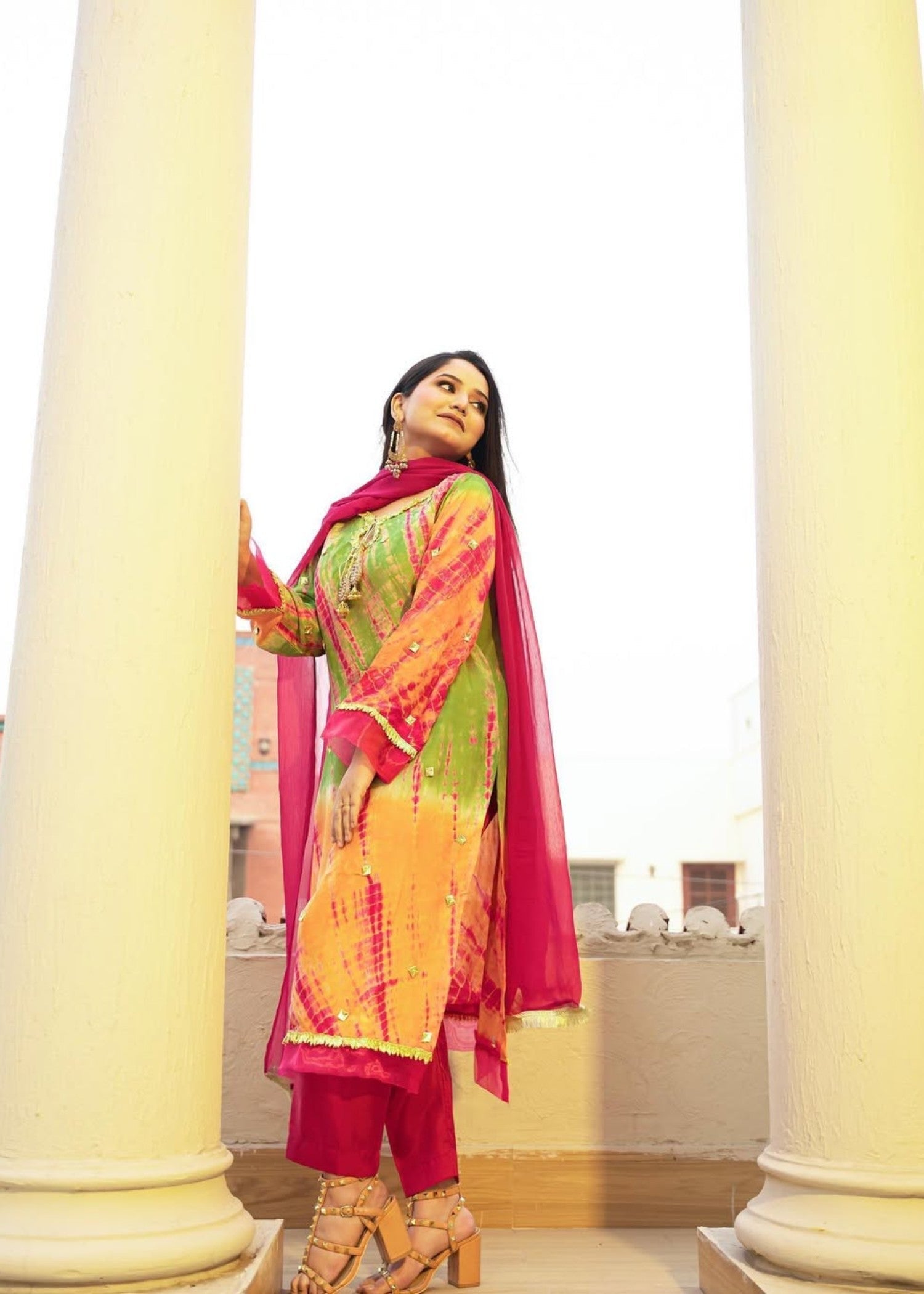 blended grip silk Kurta Set in Multi