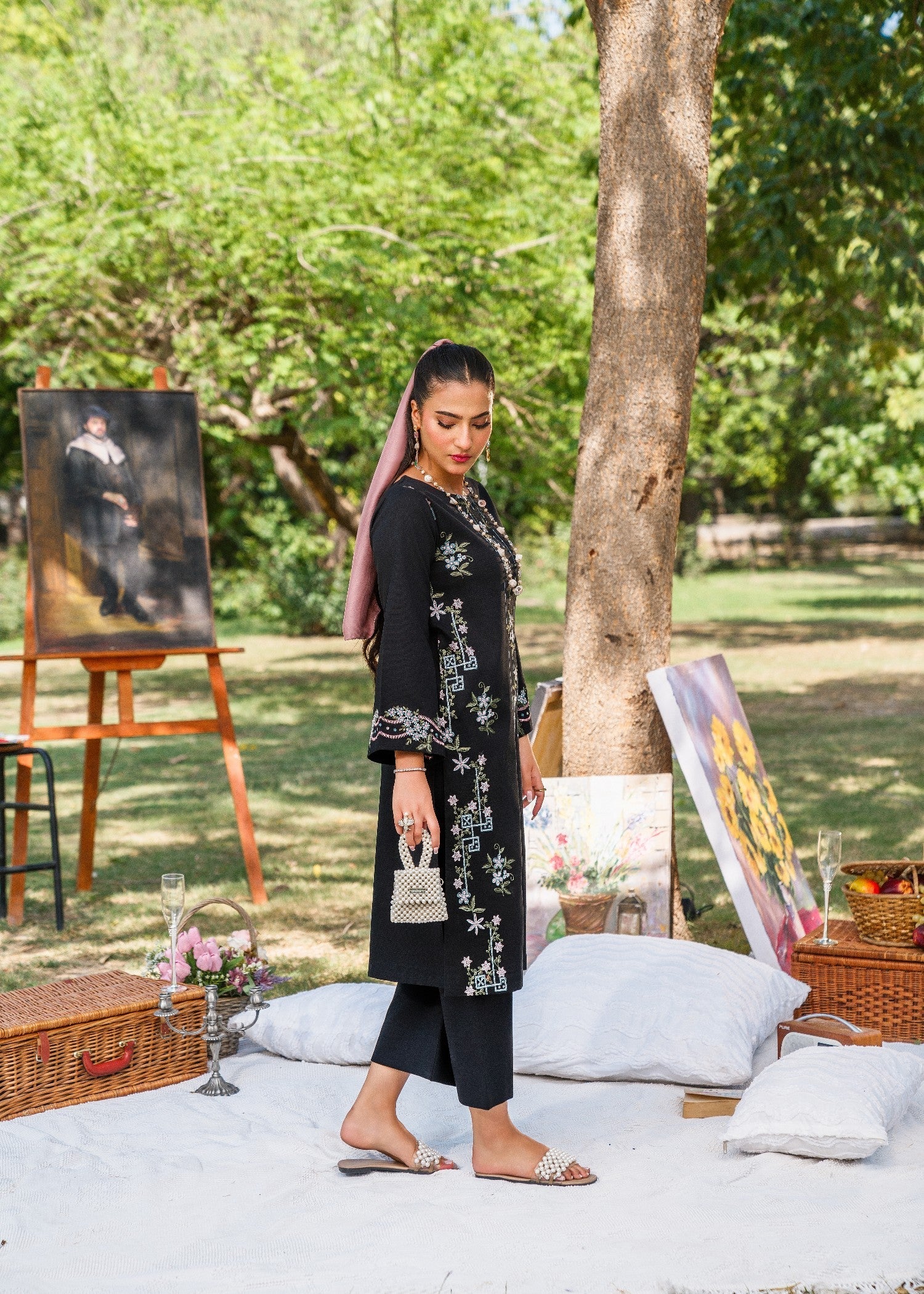 textured lawn Kurta Set in Jet black
