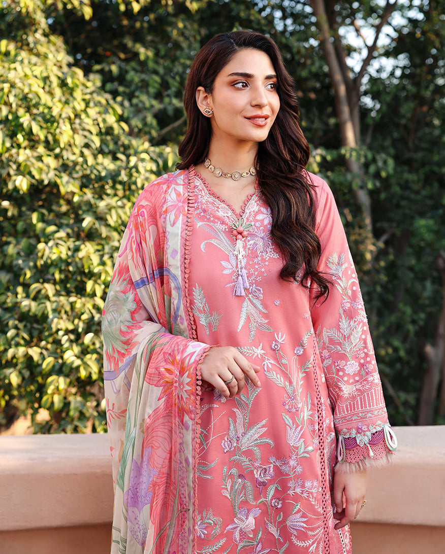 Reveire Lawn – Velora