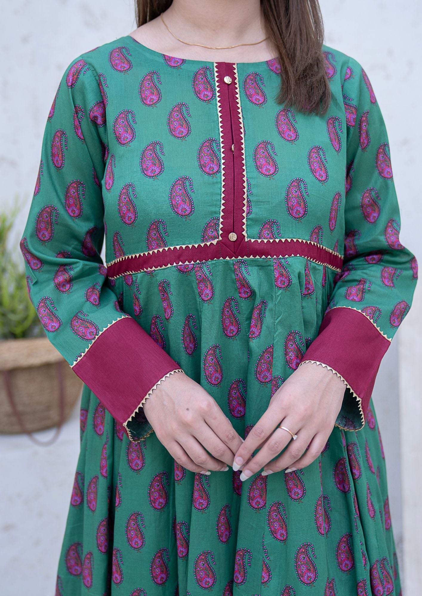 lawn Pishwas in Maroon, sea green