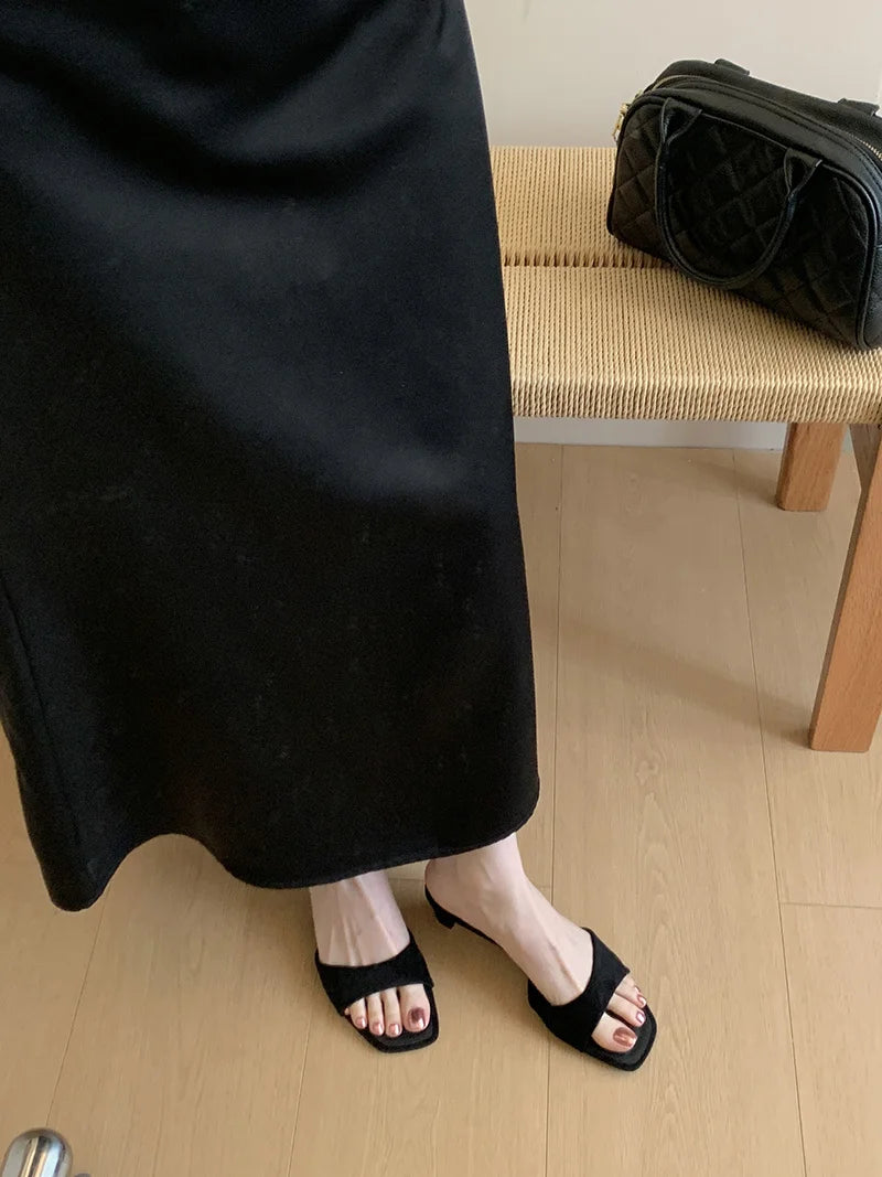 NEILY SLIPPERS
