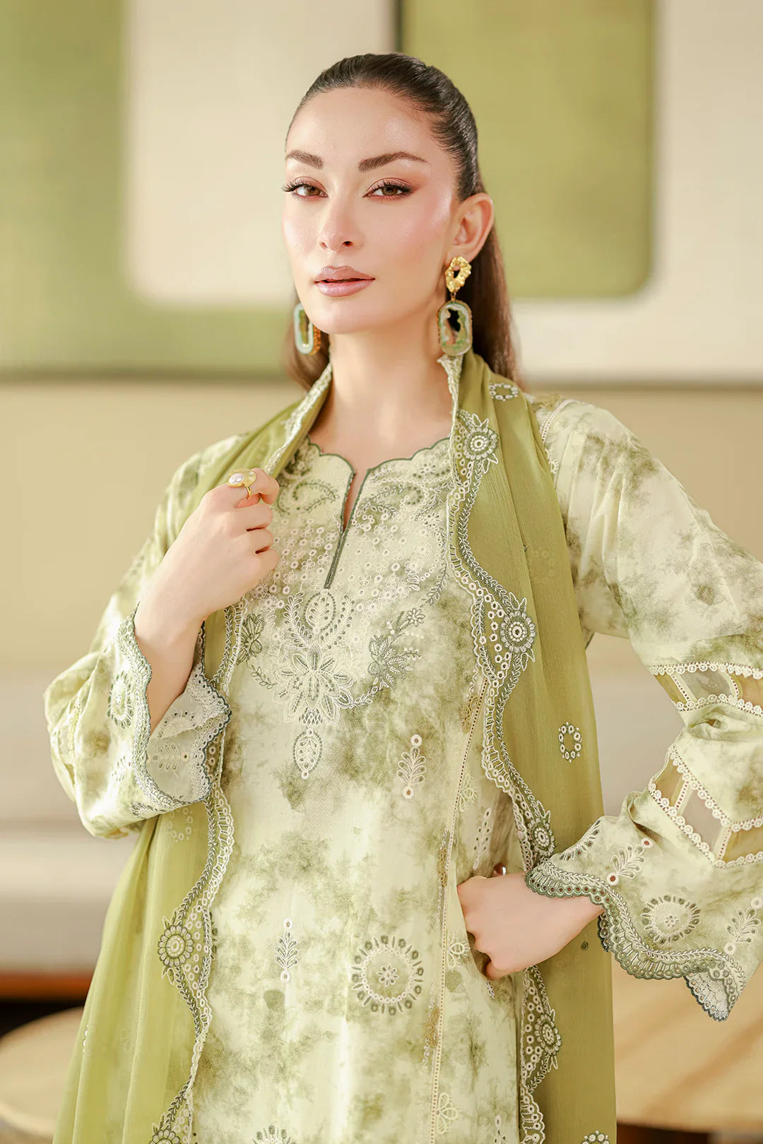 Chikankari Lawn – Z-4065