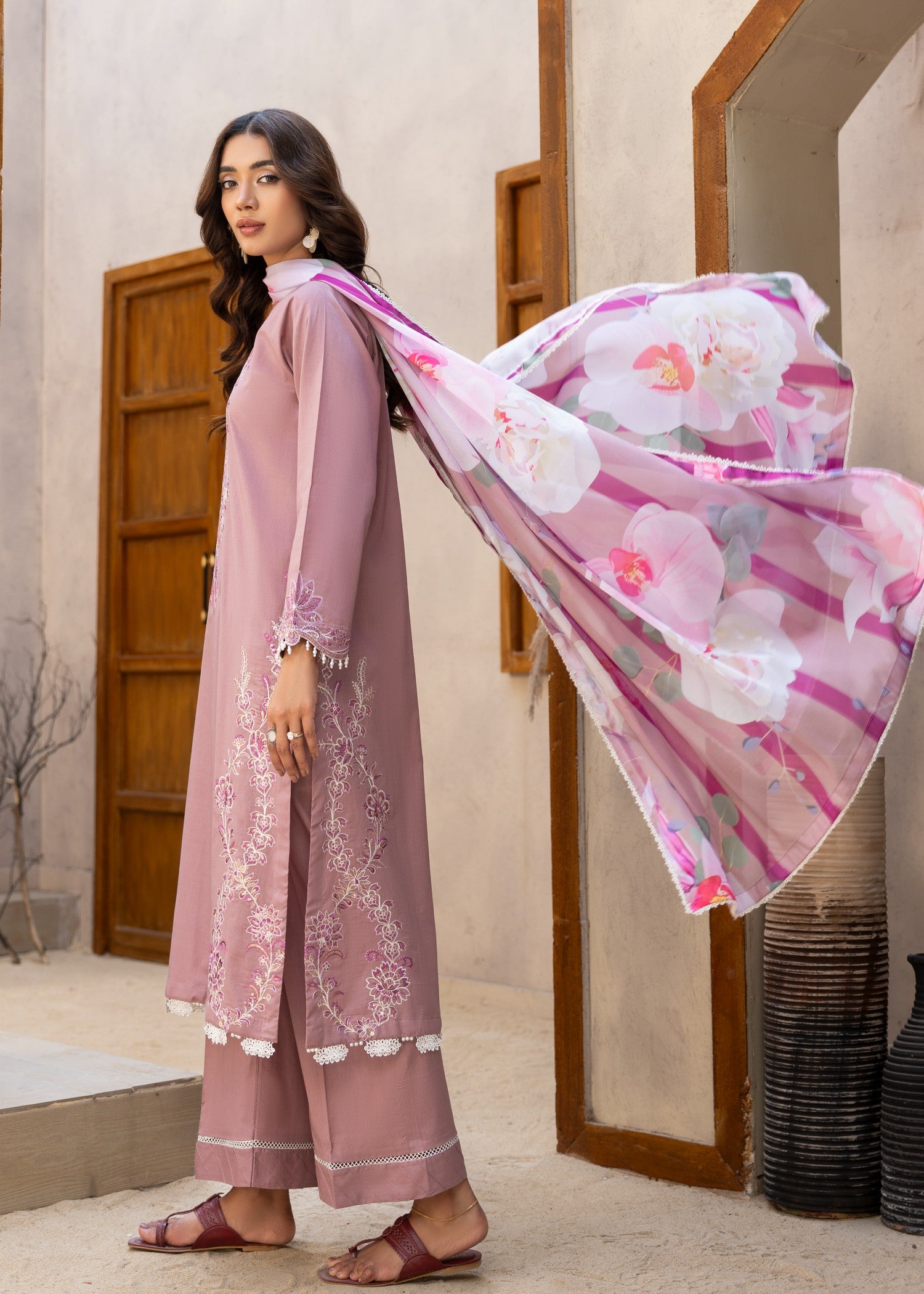 lawn cotton Kurta Set in Pastel pink