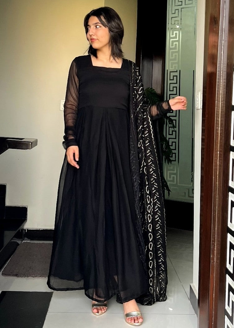 bemberg crinkle chiffon Maxi in Jet black
