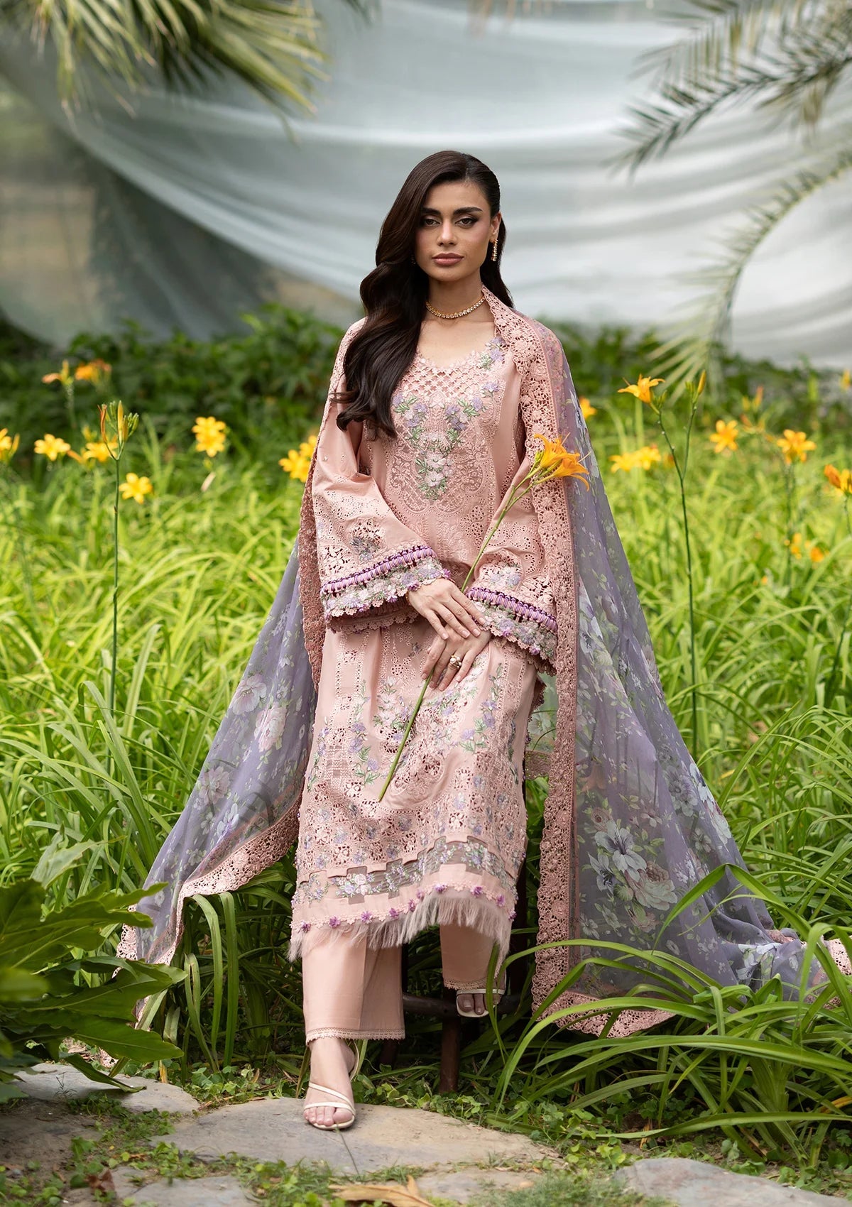 Luxury Lawn – ELQ- 6A BLUSHING ROSE