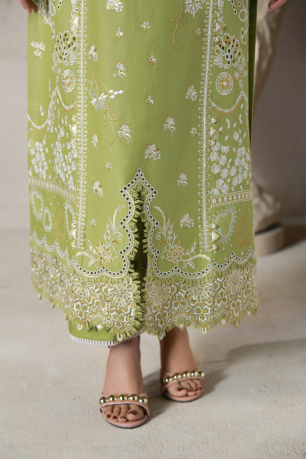 Saagar Festive Luxury Lawn – MAYA (AL-08)