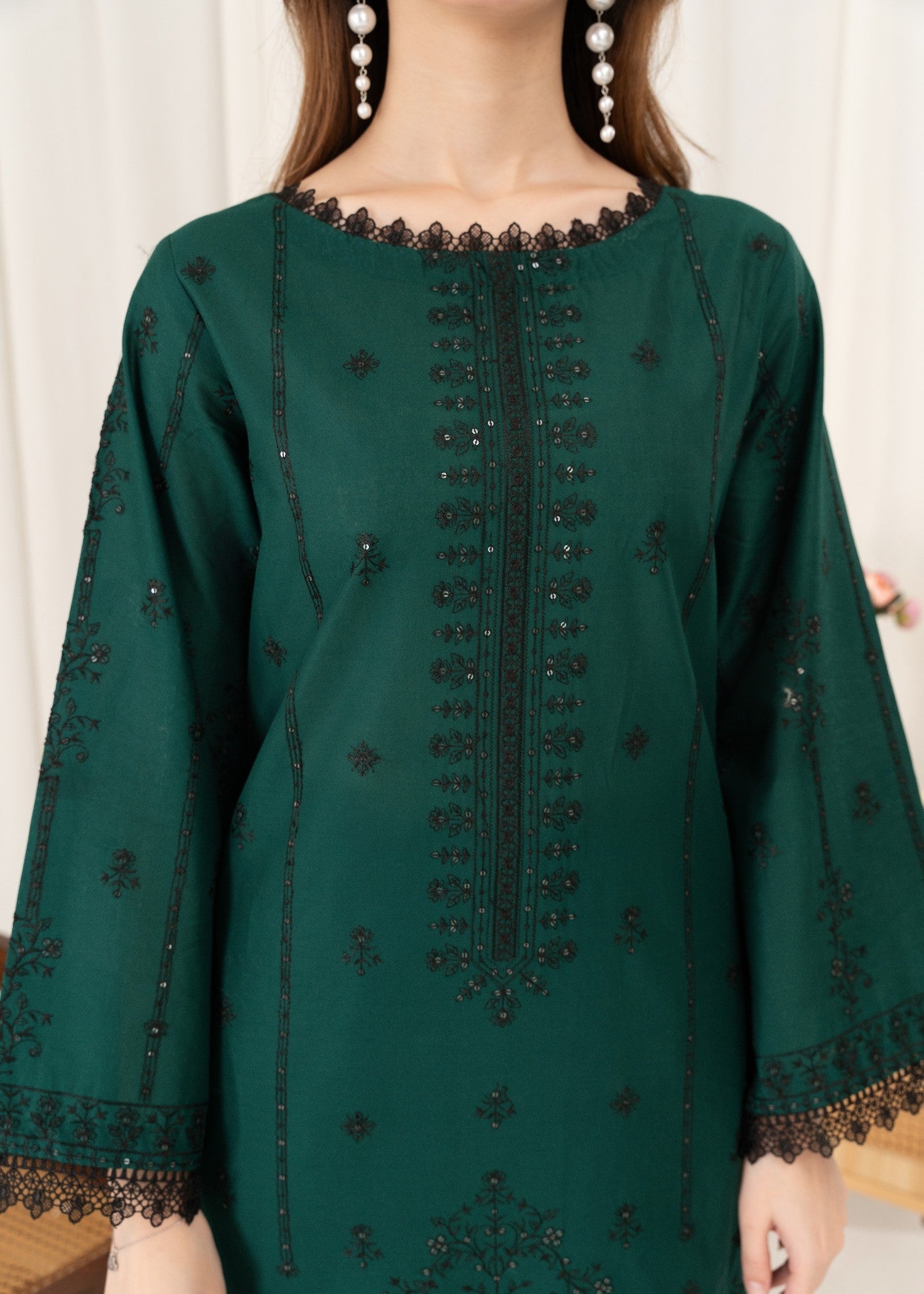 lawn Kurta Set in Emerald green