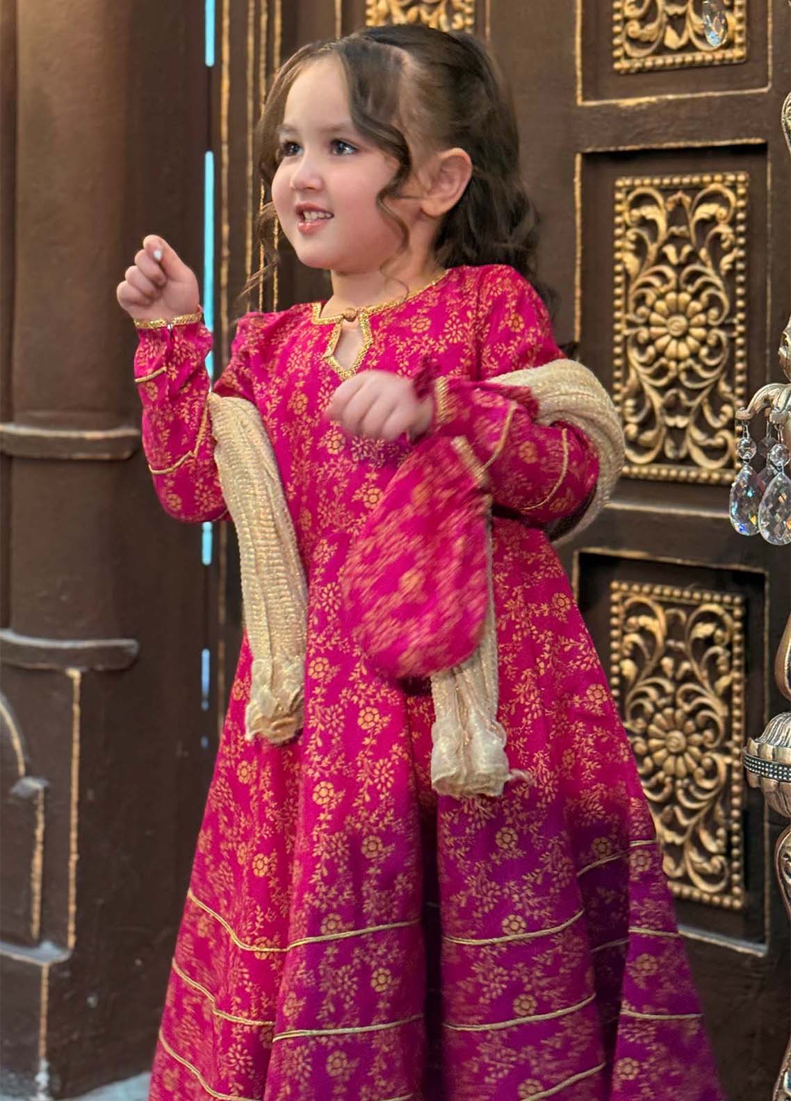 raw silk Pishwas in Hot pink