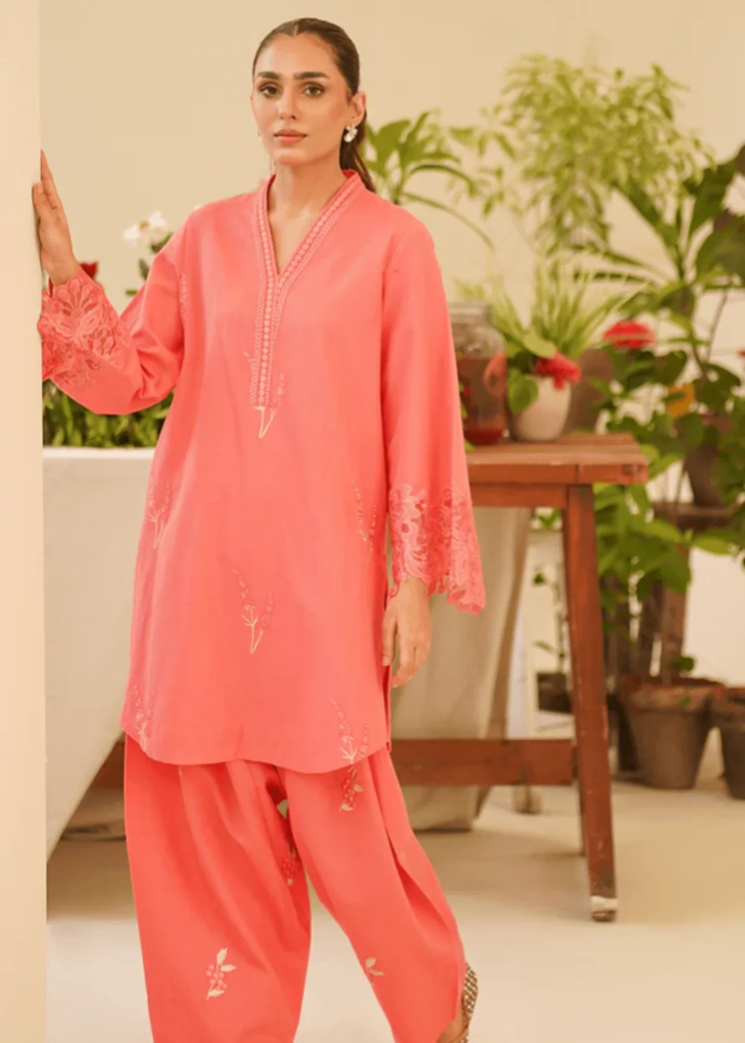 khaddar Kurta Set in Watermelon pink