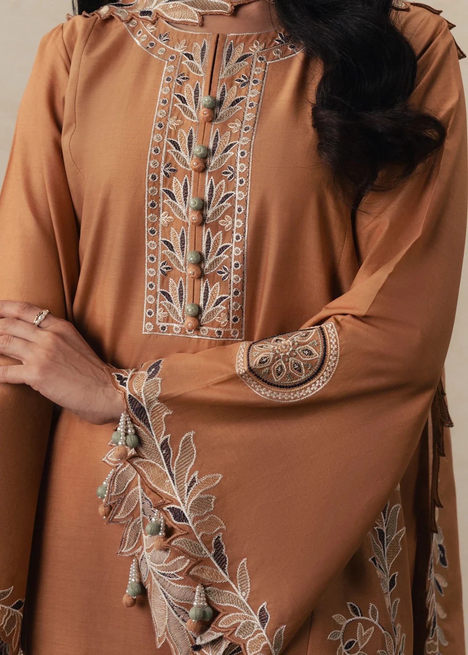 cambric Unstitched in Sand brown