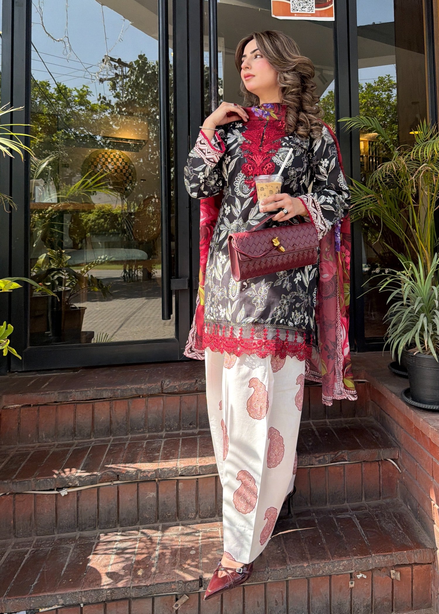 lawn Kurta Set in Black, white, maroon