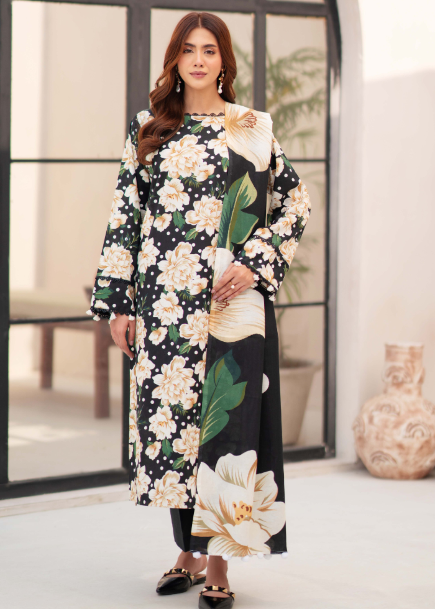 khaddar Unstitched in Jet black