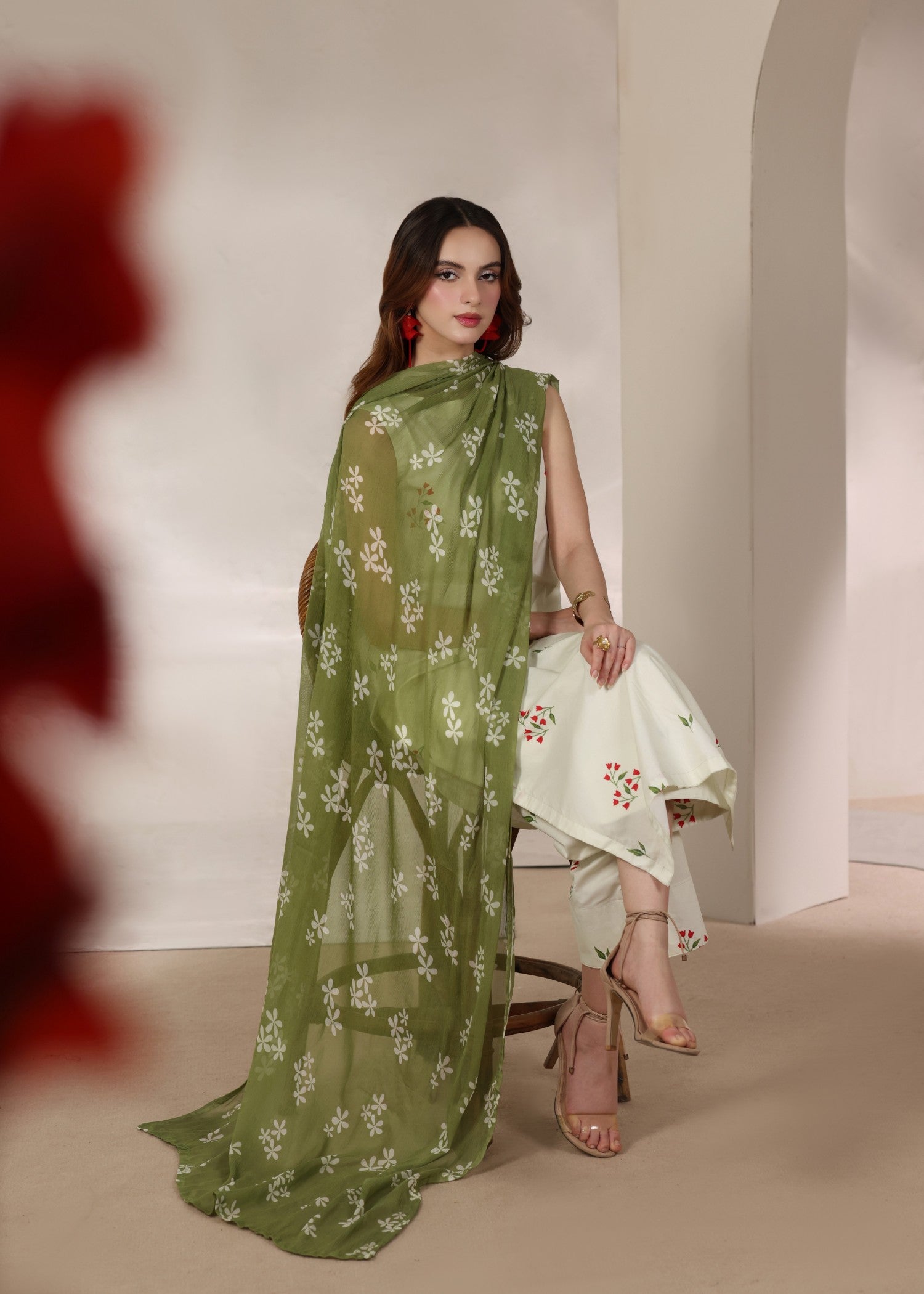 lawn Kurta Set in Off-white, olive green
