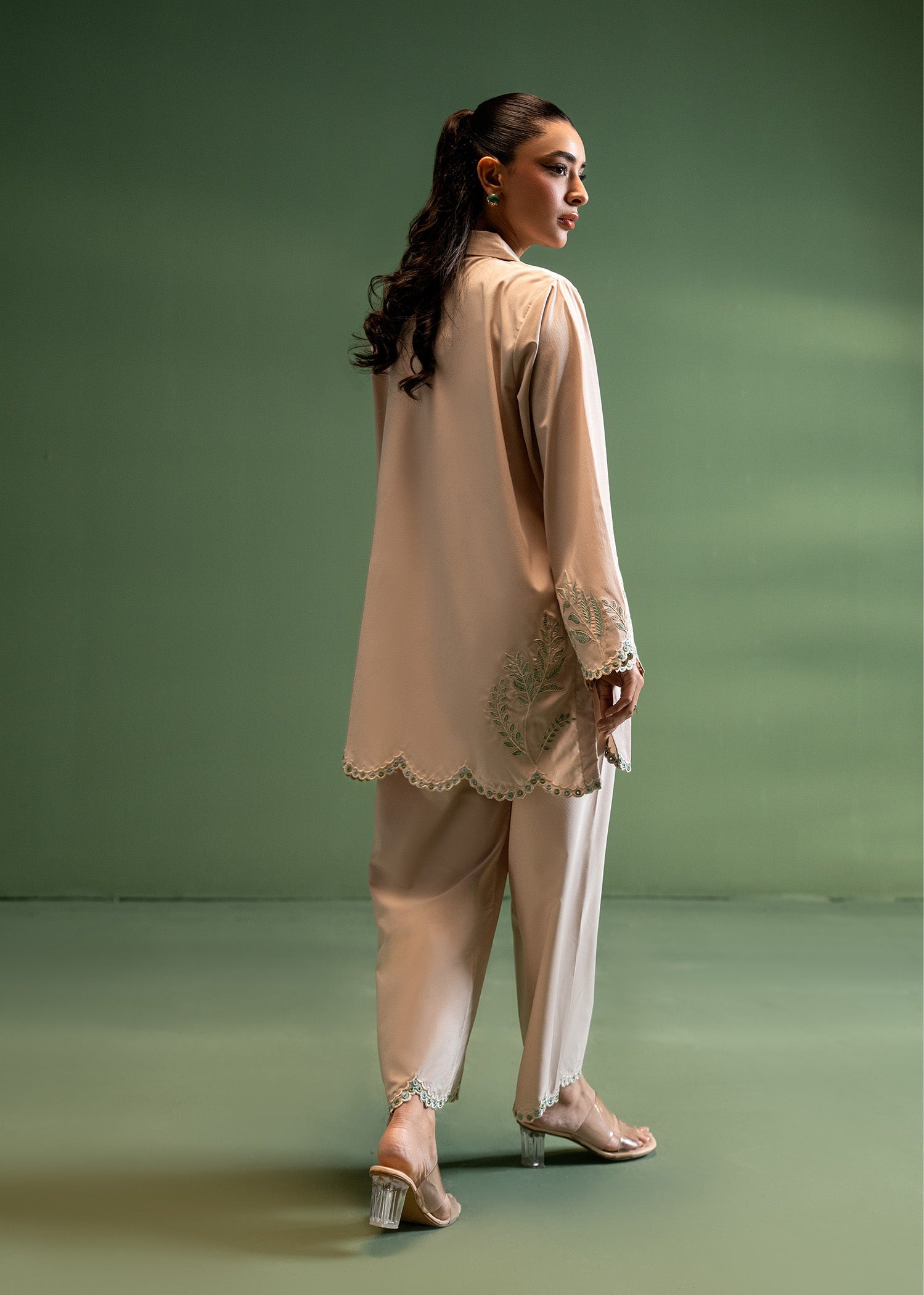 crepe Kurta Set in Cream