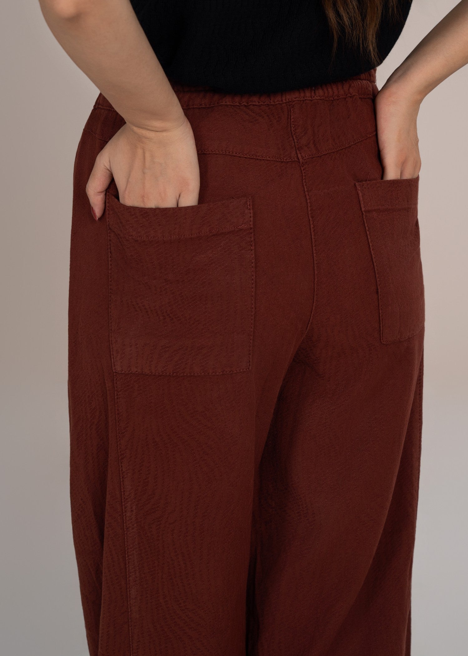 linen Trousers in Maroon