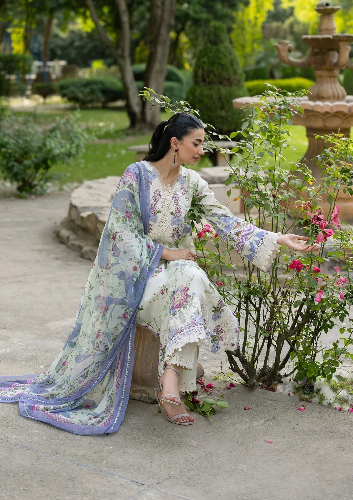 Signature Lawn Edit – 3b Katie